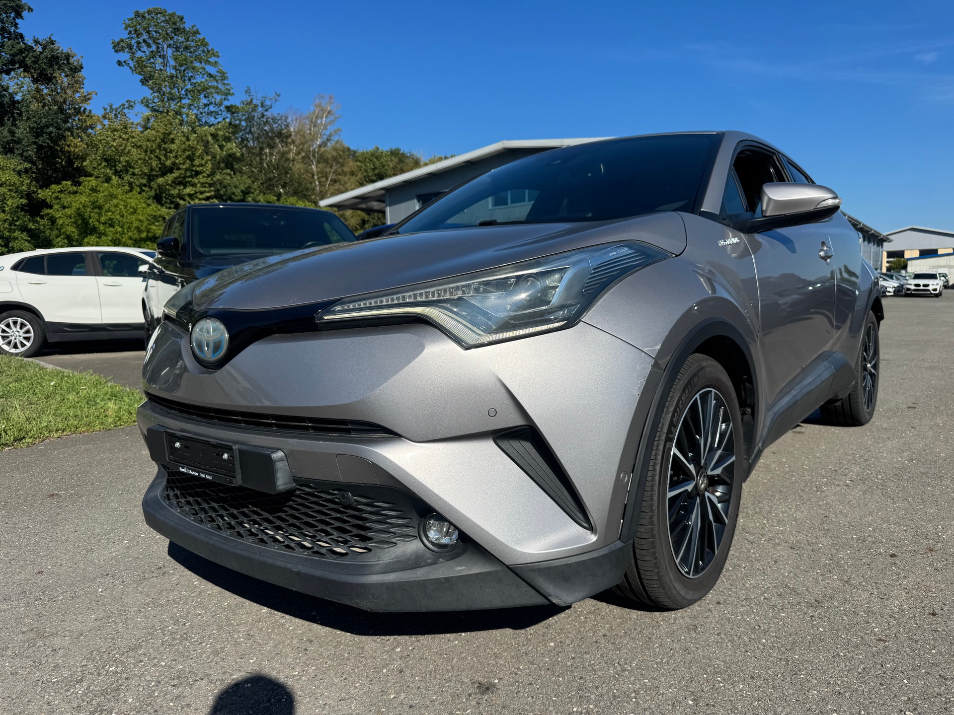 TOYOTA C-HR 1.8 HSD Comfort CVT-showroom-element-1
