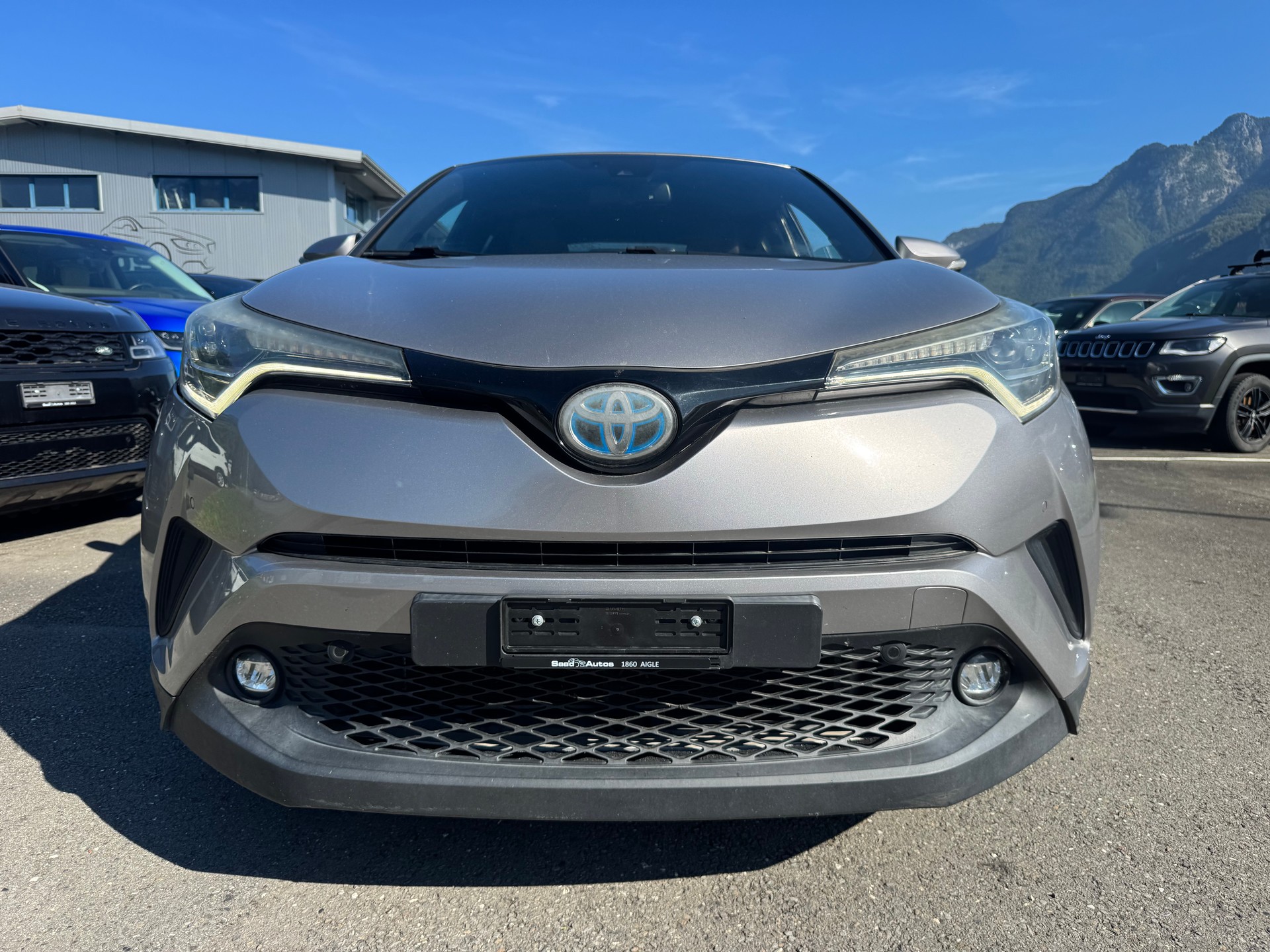 TOYOTA C-HR 1.8 HSD Comfort CVT-showroom-element-2