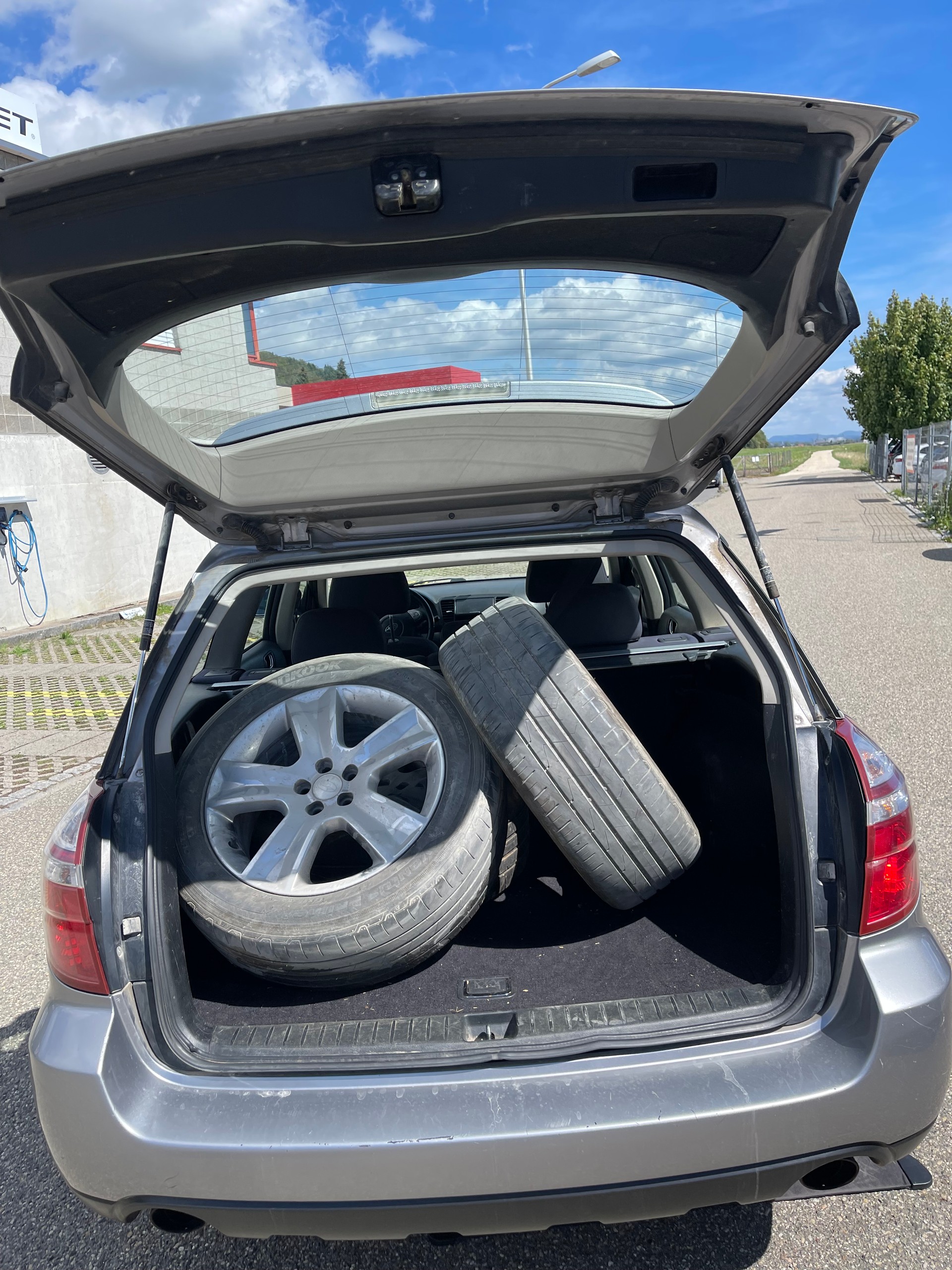 SUBARU Outback 2.5i AWD Swiss-image-10