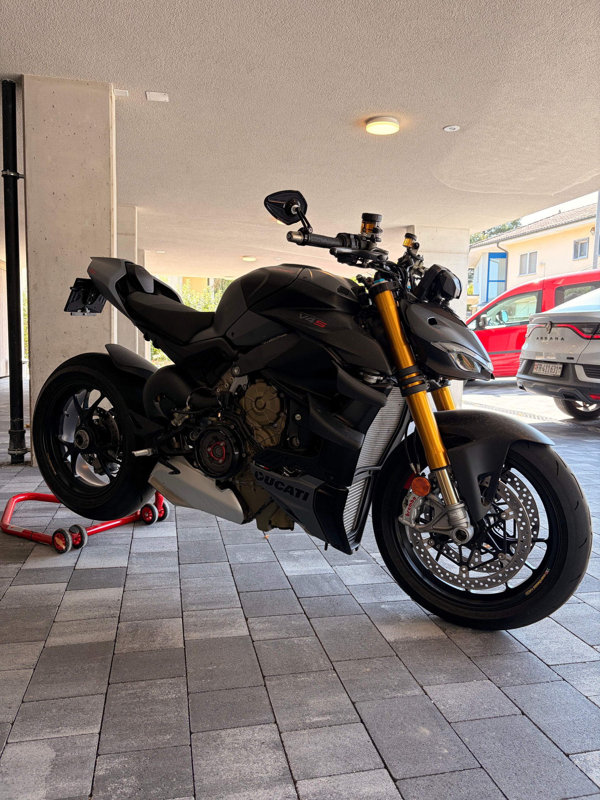 DUCATI Streetfighter V4 S-image-3