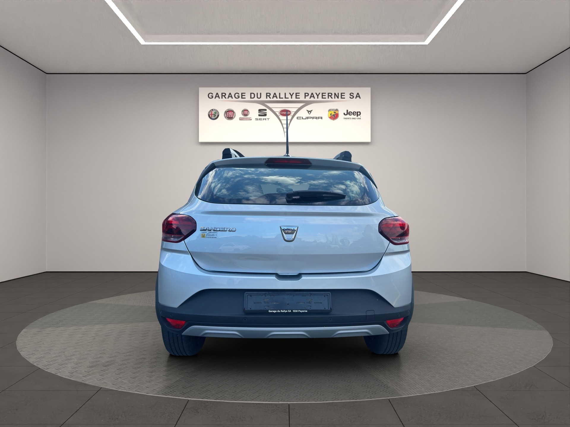 DACIA Sandero Stepway TCe 90 Comfort CVT-showroom-element-3