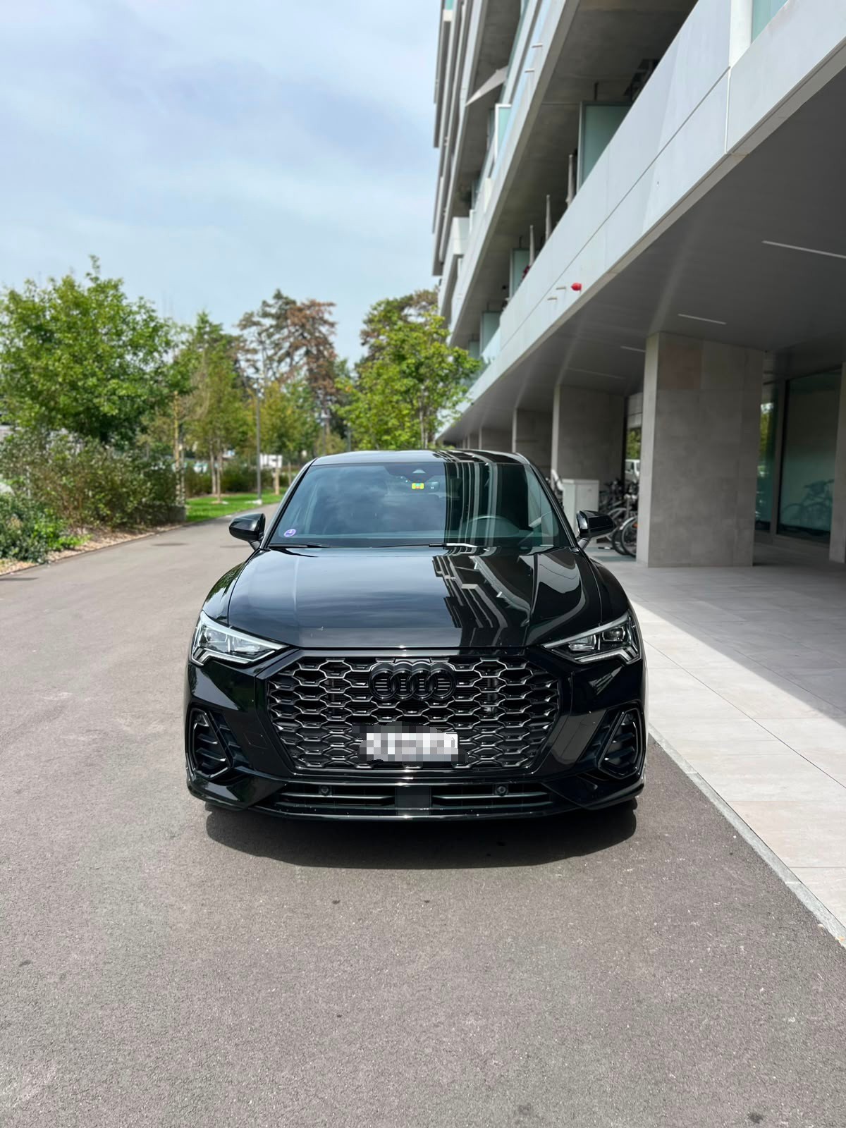 AUDI 1.5 35 TFSI S line Attraction S-Tronic-image-1