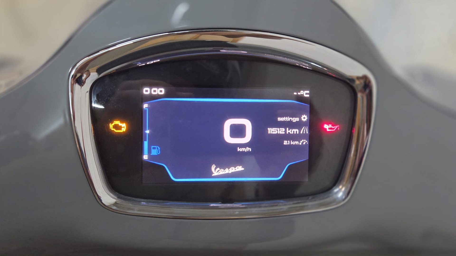 PIAGGIO Vespa GTS 300 HPE Super Tech ABS/ASR-image-6