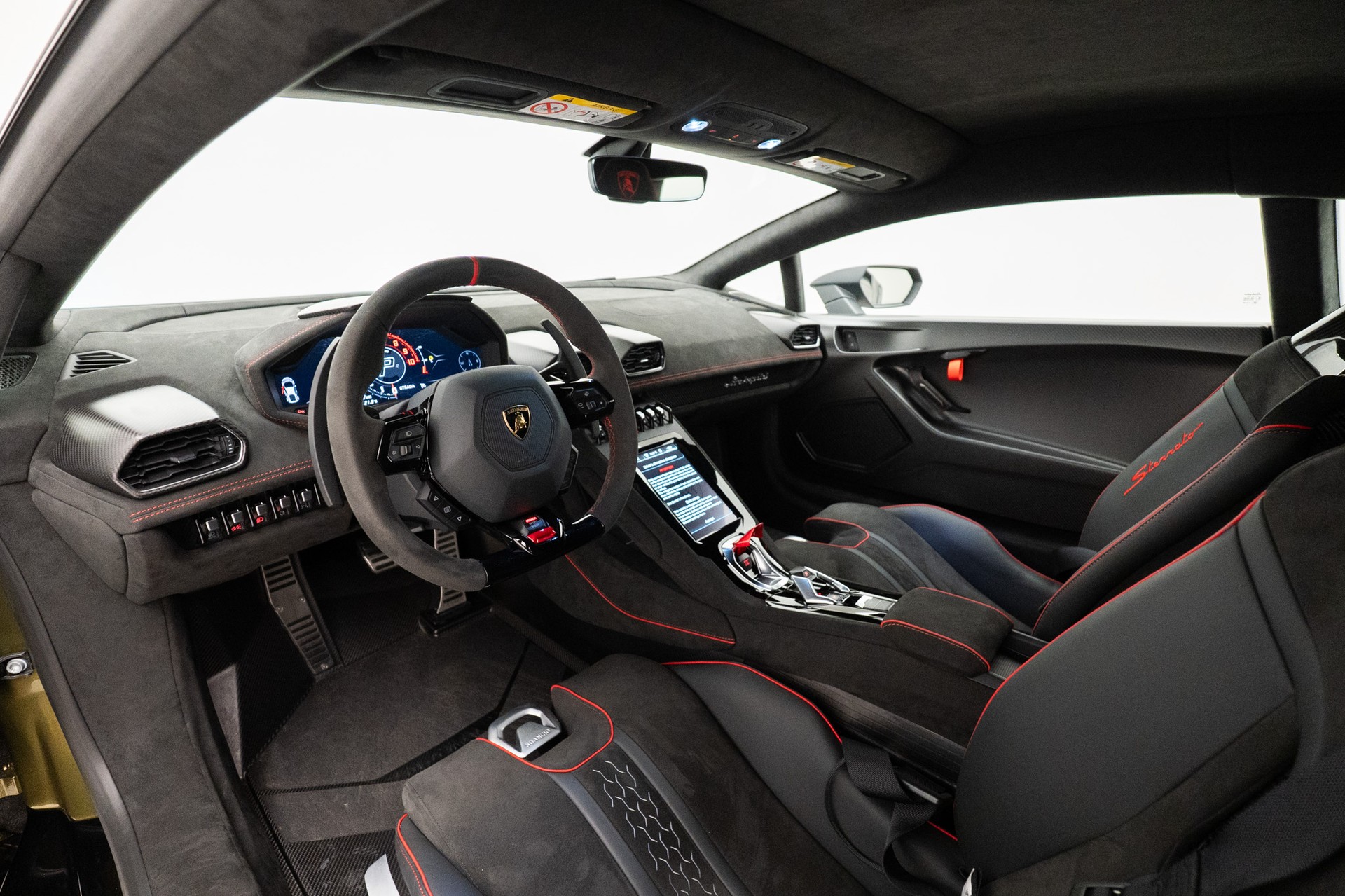 LAMBORGHINI Huracan Sterrato / 1 of 1499-image-5