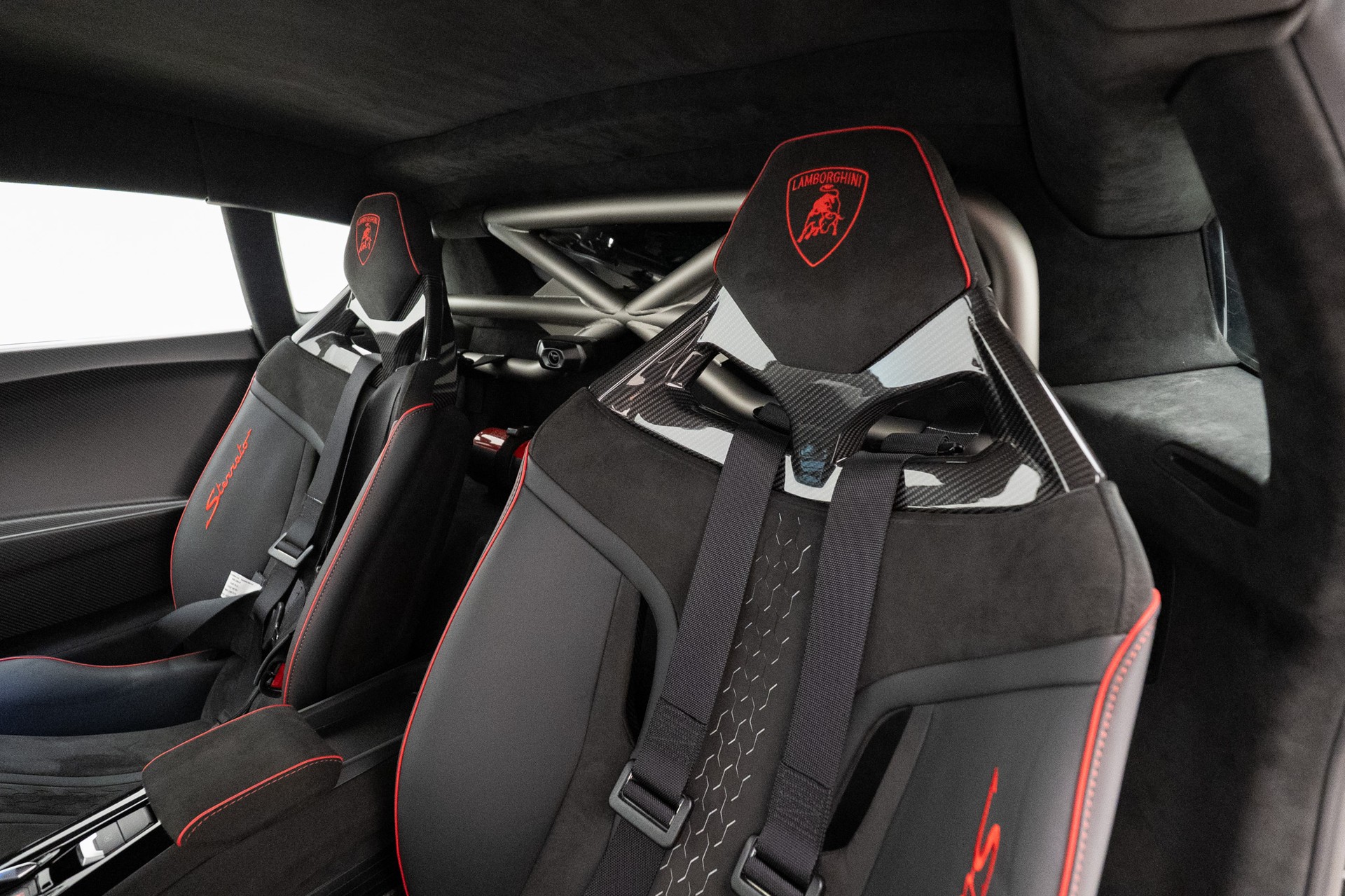 LAMBORGHINI Huracan Sterrato / 1 of 1499-image-8