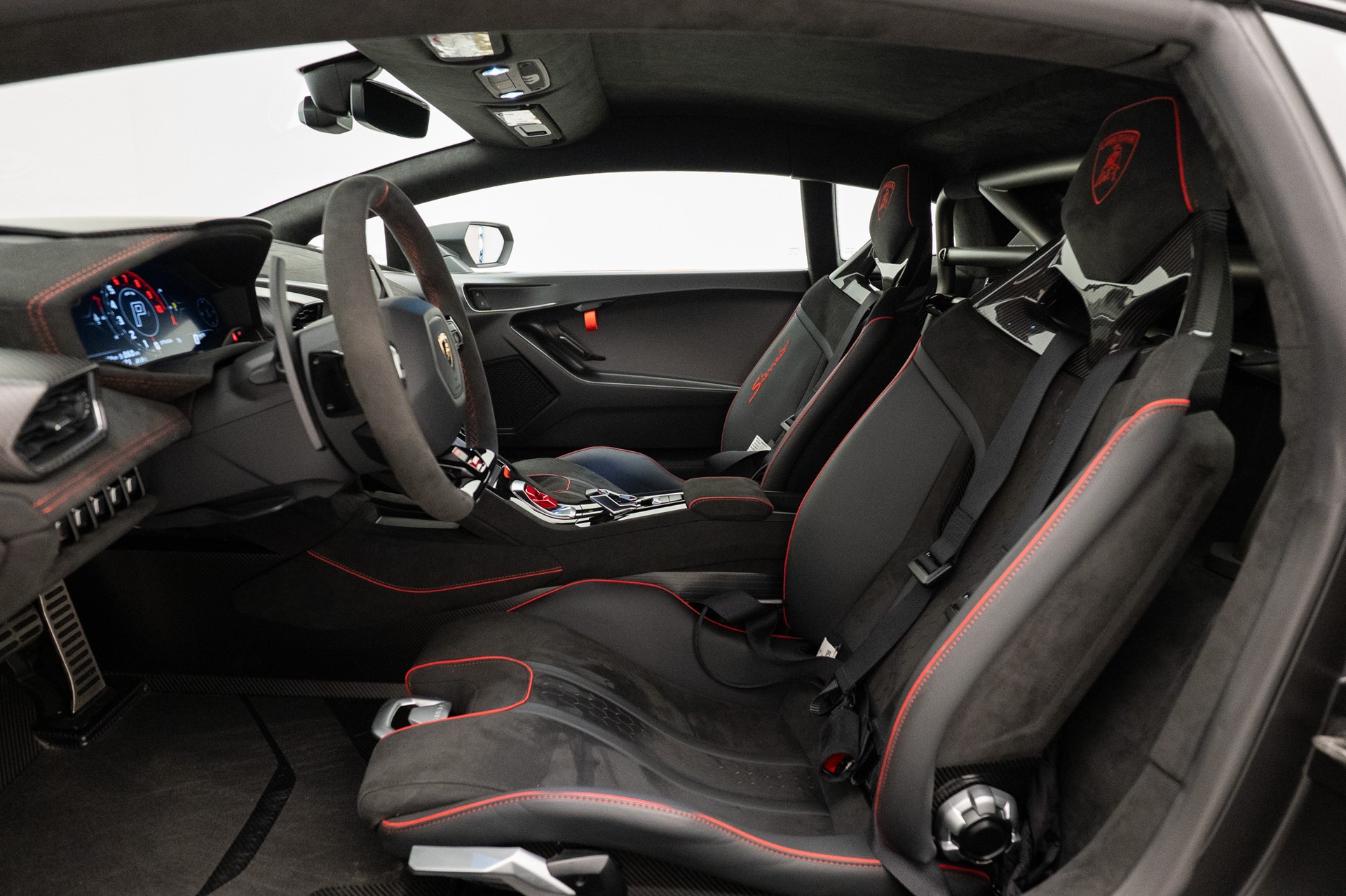 LAMBORGHINI Huracan Sterrato / 1 of 1499-image-6