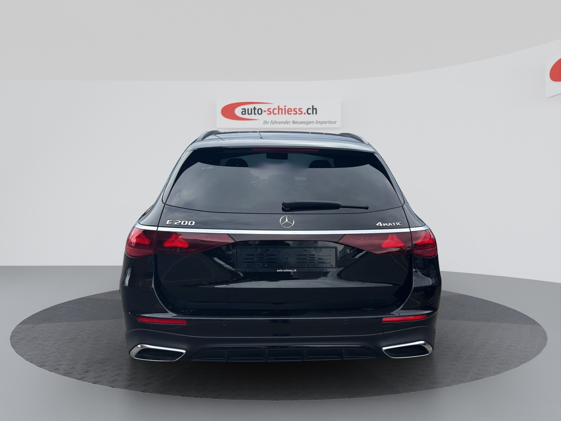 MERCEDES-BENZ E 200 T 9G-Tronic 4Matic AMG Line Advanced-showroom-element-1