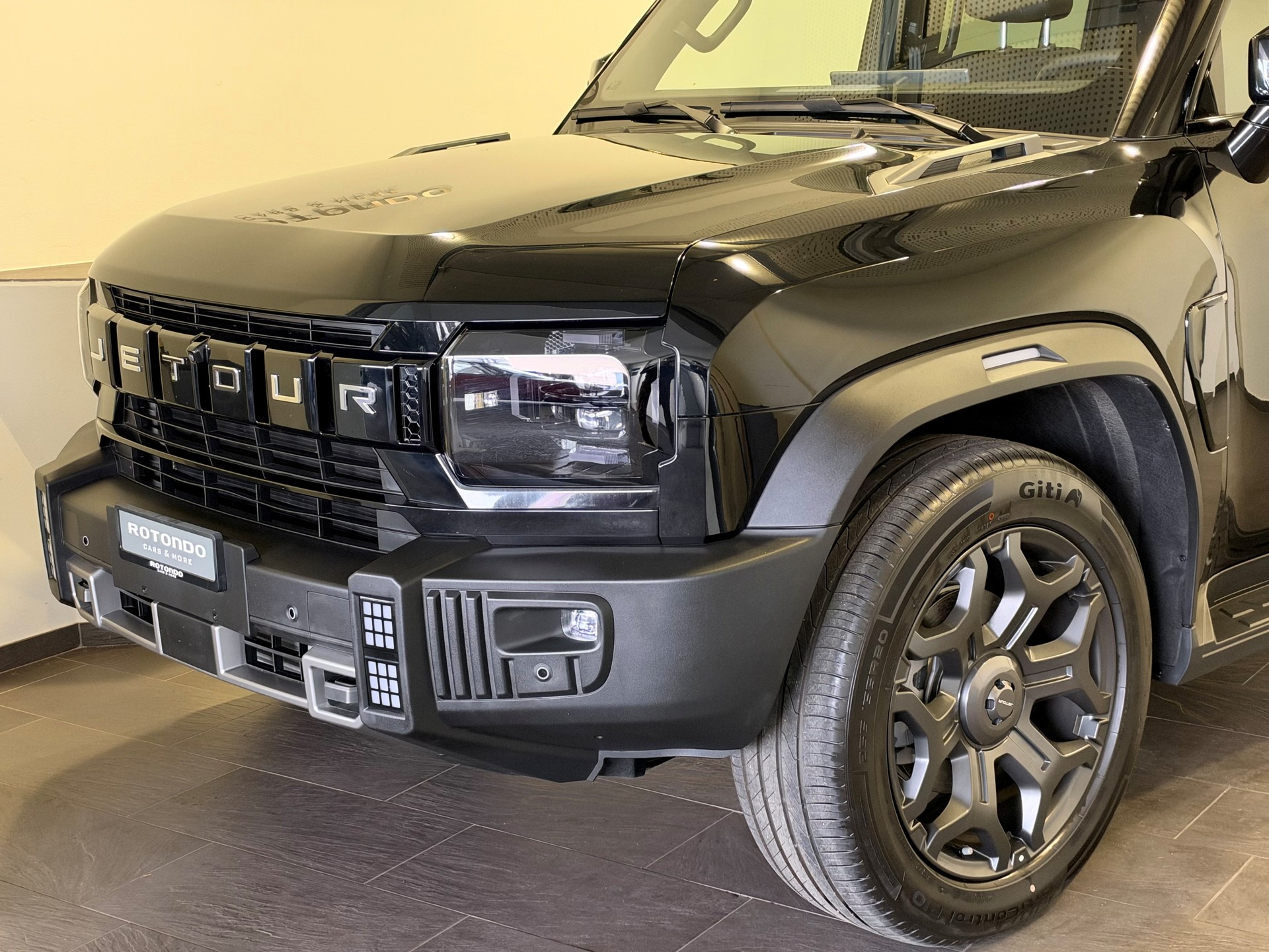 JETOUR T2 2.0 7DCT Real Time 4WD-showroom-element-2