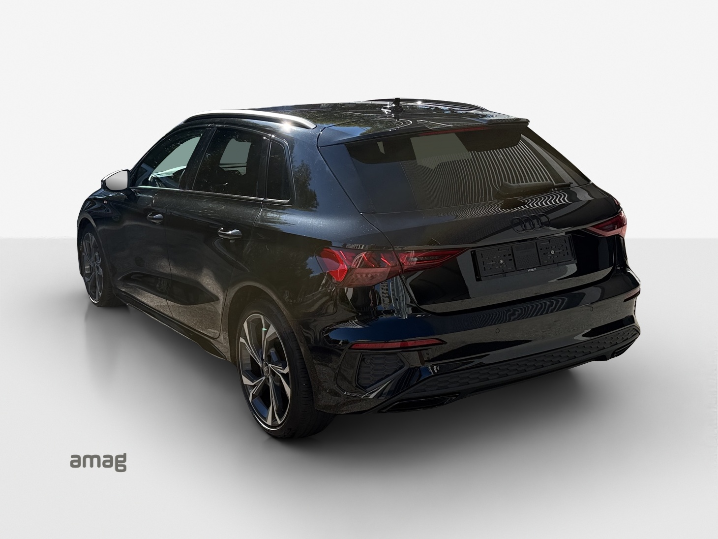 AUDI A3 Sportback 35 TFSI S line Attraction S-tronic-showroom-element-2