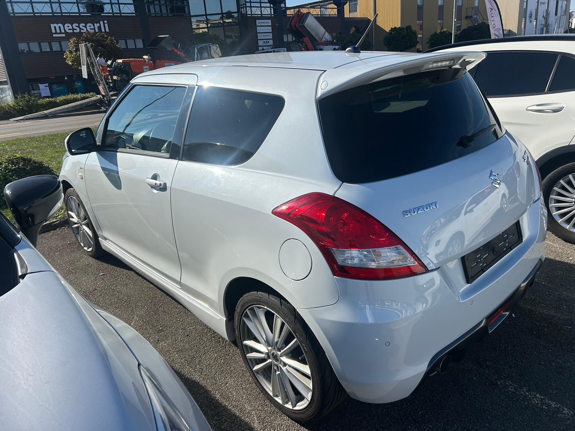 SUZUKI Swift 1.6i 16V Sport-image-5