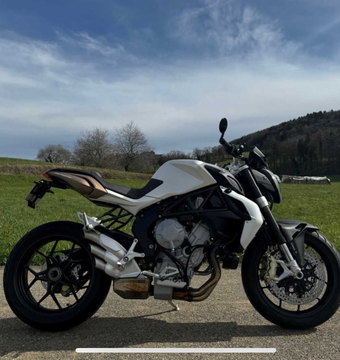 MV AGUSTA B3 Brutale 675 ABS-image-1