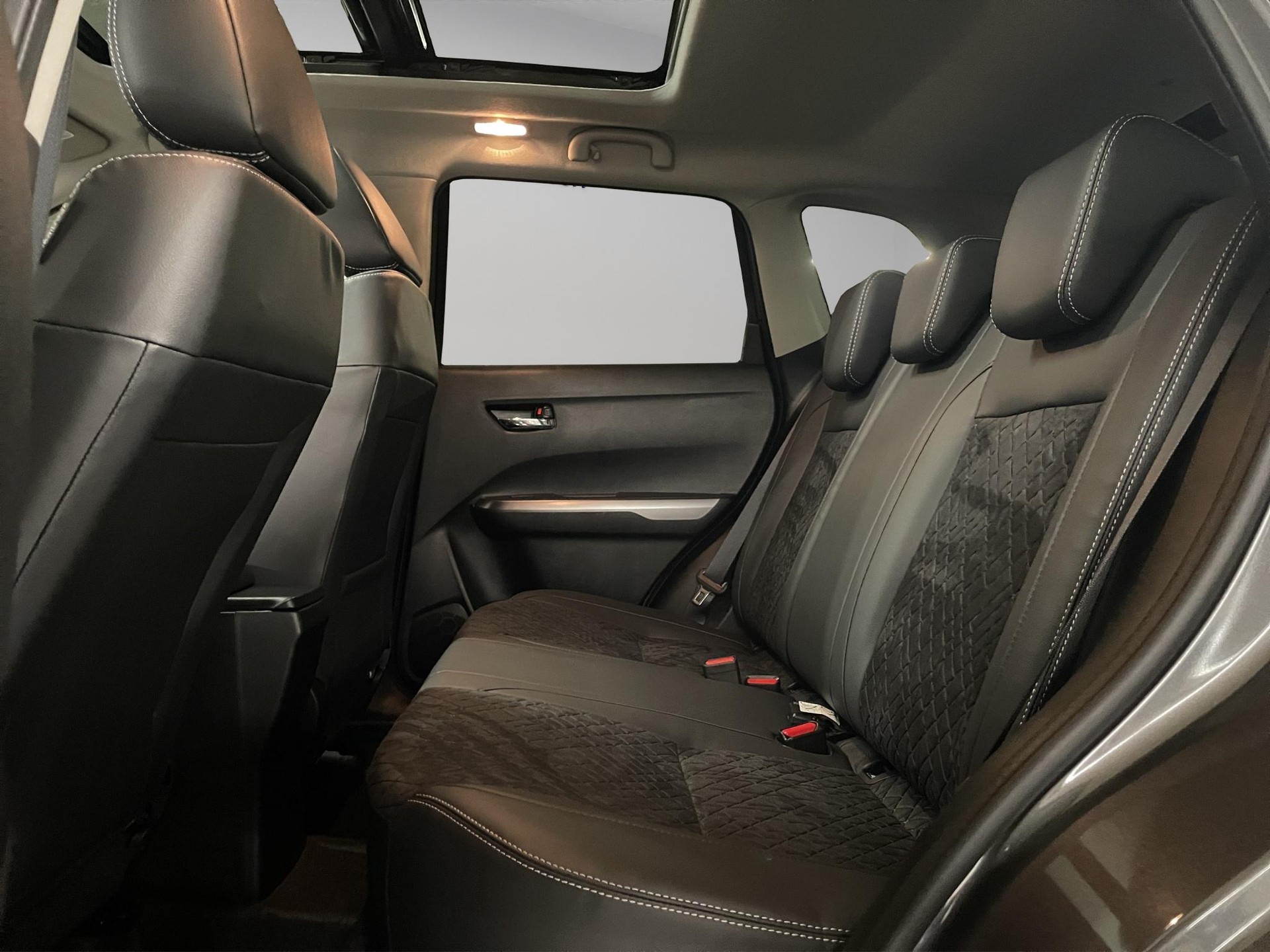 SUZUKI Vitara 1.4 T Compact Top Hybrid 4x4-image-9