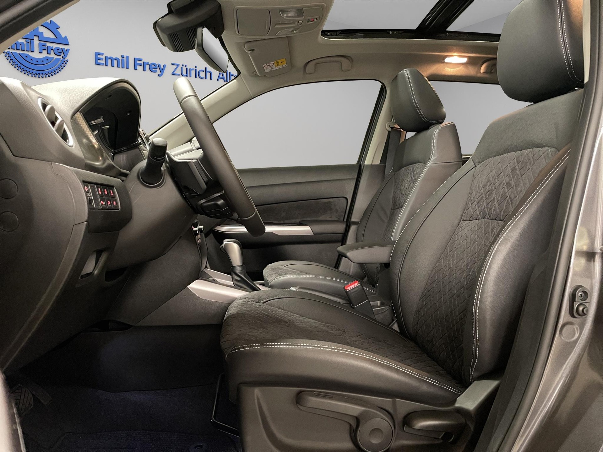 SUZUKI Vitara 1.4 T Compact Top Hybrid 4x4-image-7
