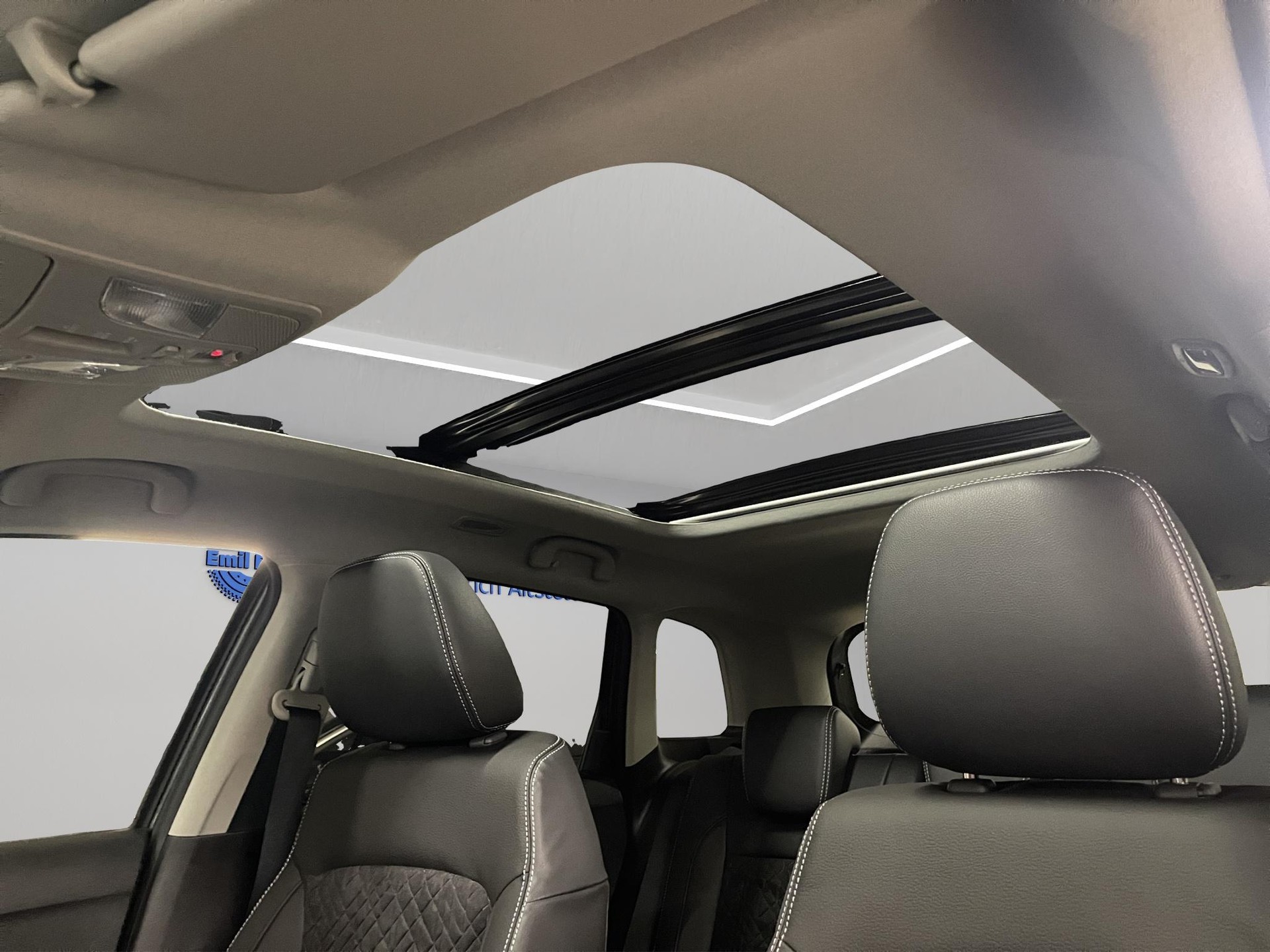 SUZUKI Vitara 1.4 T Compact Top Hybrid 4x4-image-12