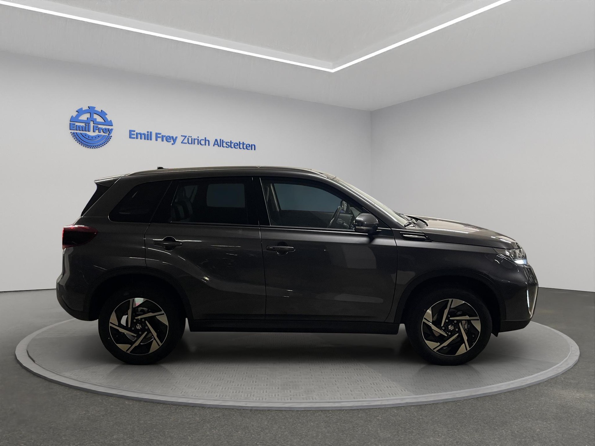 SUZUKI Vitara 1.4 T Compact Top Hybrid 4x4-showroom-element-3