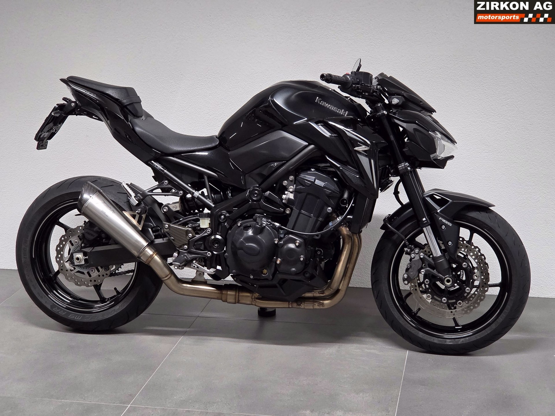 KAWASAKI Z 900-image-1