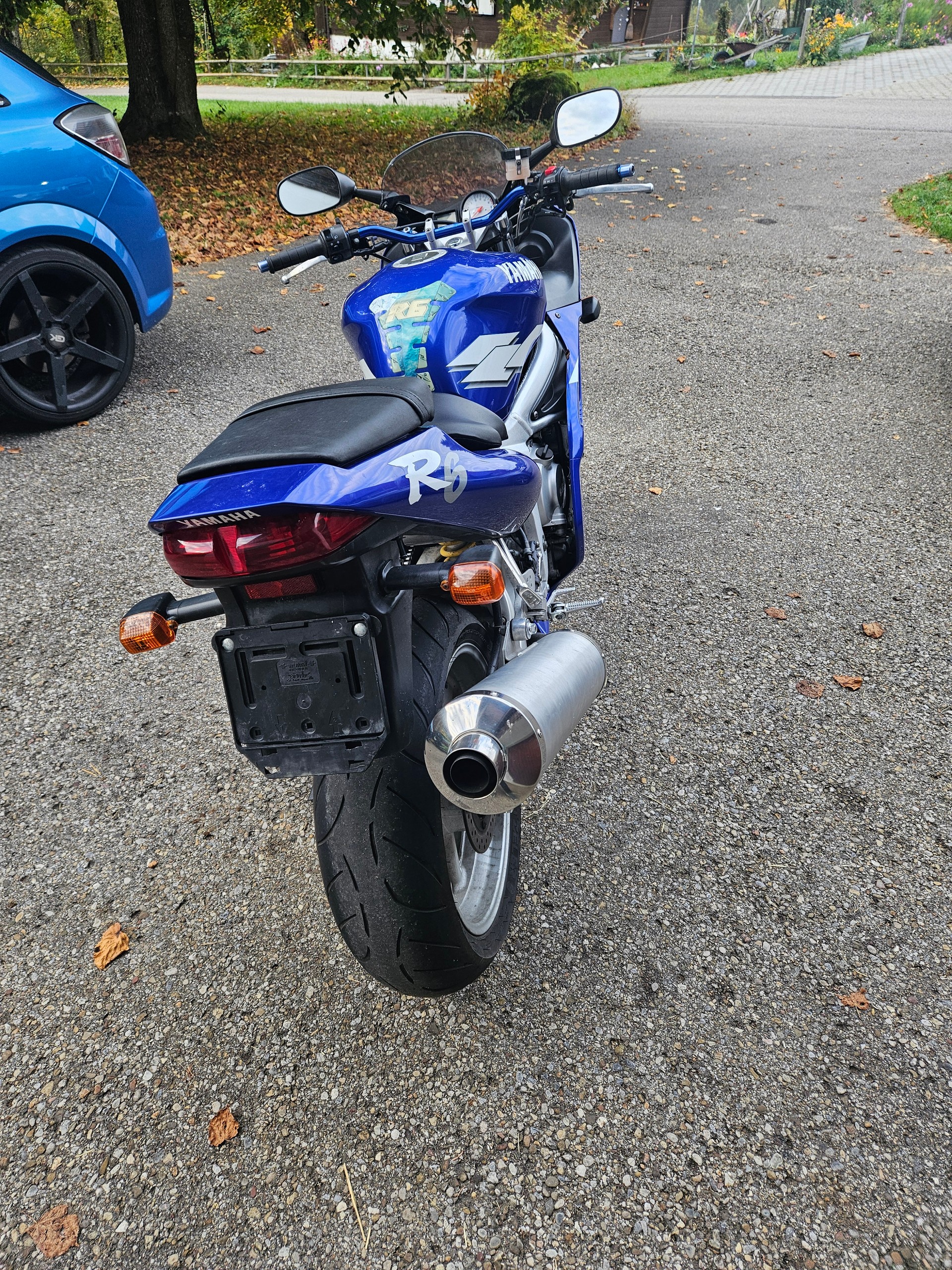 YAMAHA YZF-R6-image-1
