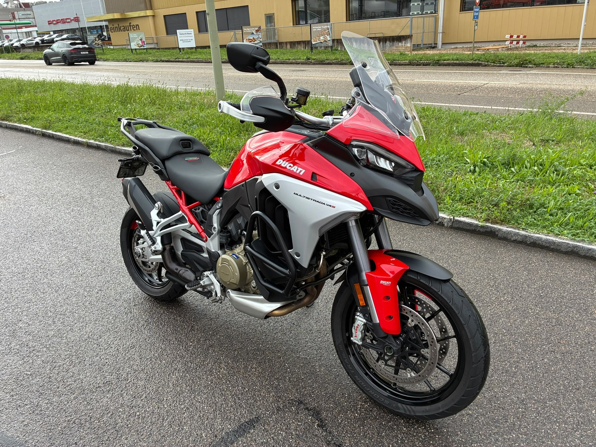 DUCATI Multistrada V4S Travel & Radar-image-0