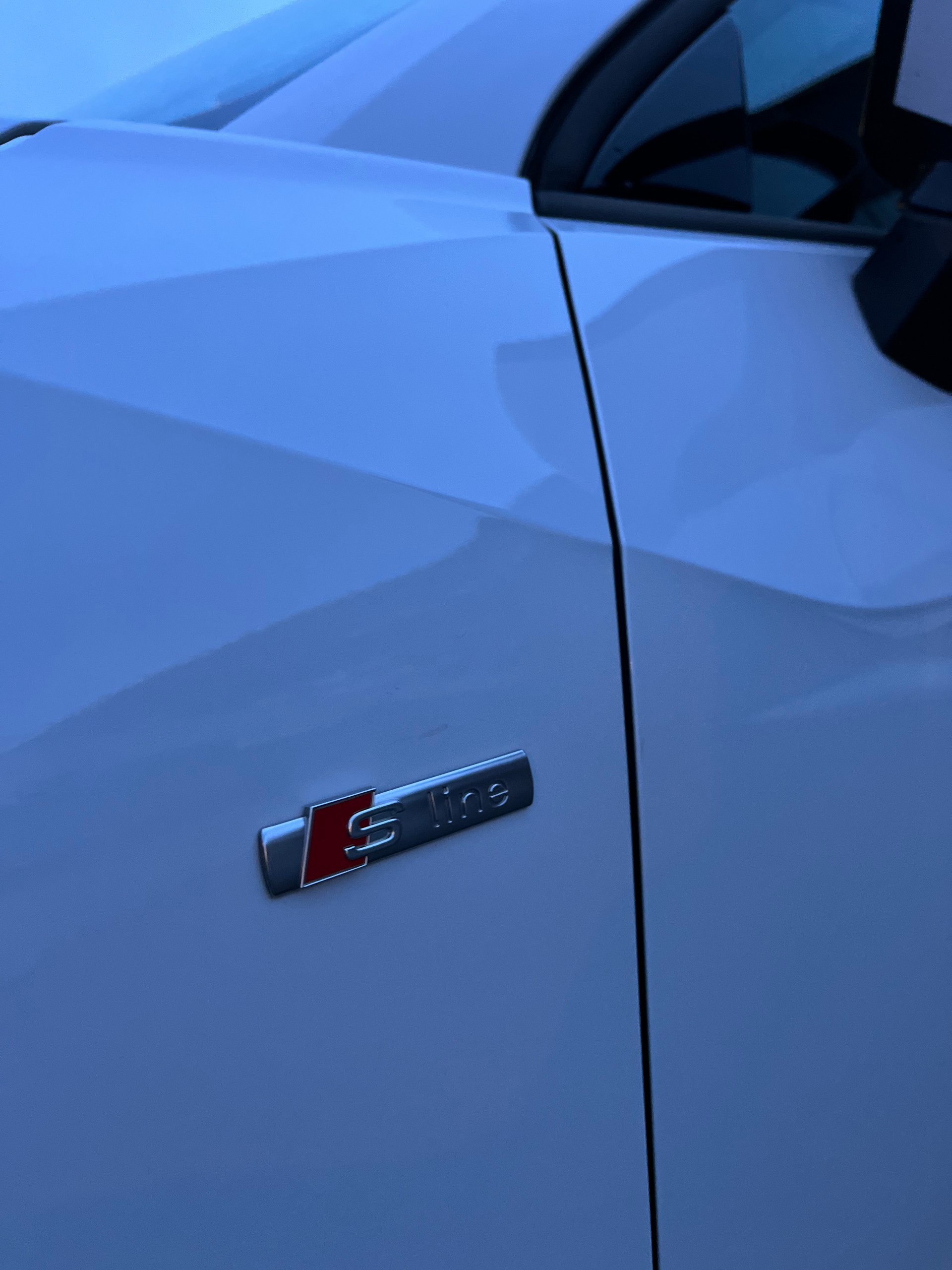 AUDI Q2 35 TFSI S line S-tronic-image-9