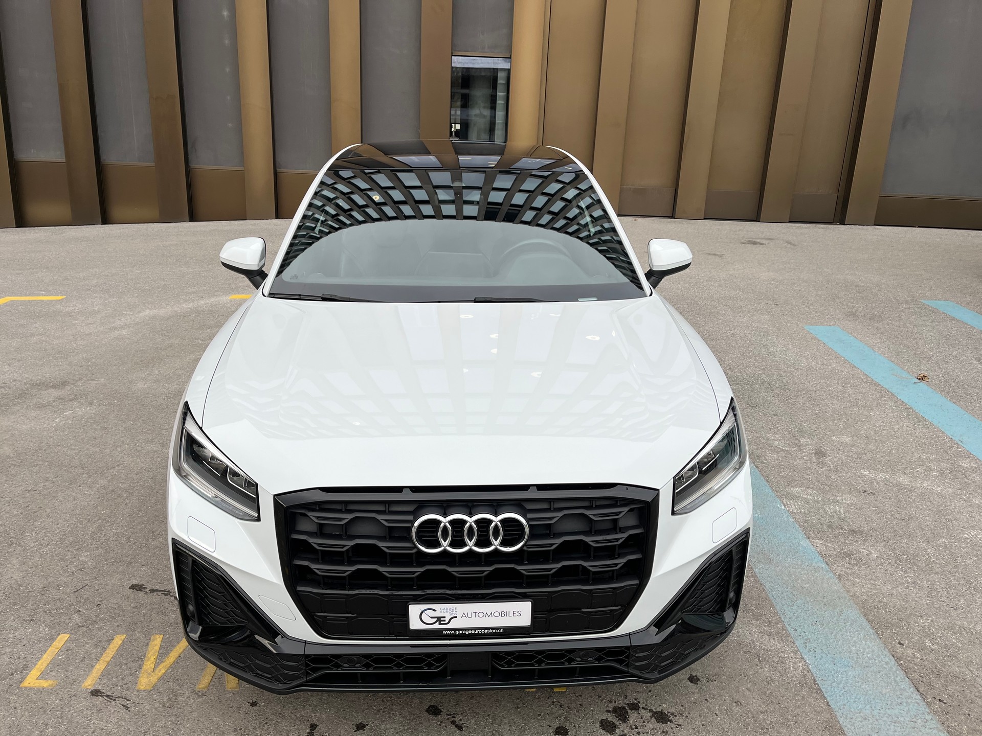 AUDI Q2 35 TFSI S line S-tronic-showroom-element-2