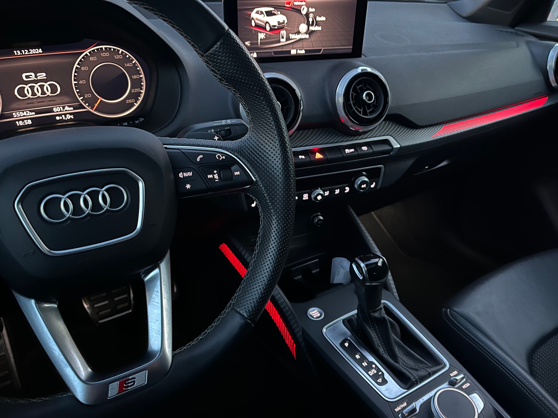 AUDI Q2 35 TFSI S line S-tronic-image-19