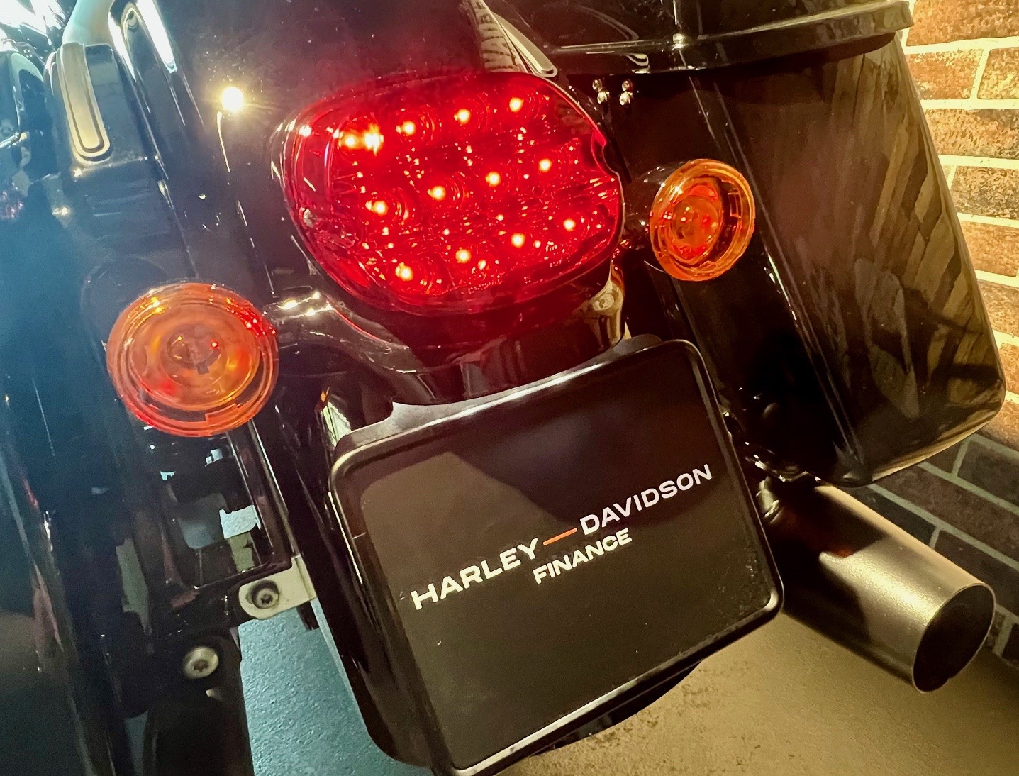 HARLEY-DAVIDSON FLHXST Street Glide ST 117-image-2