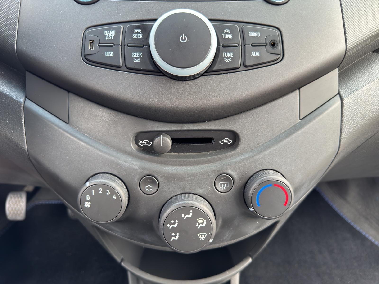 CHEVROLET Spark 1.2 LS-image-15