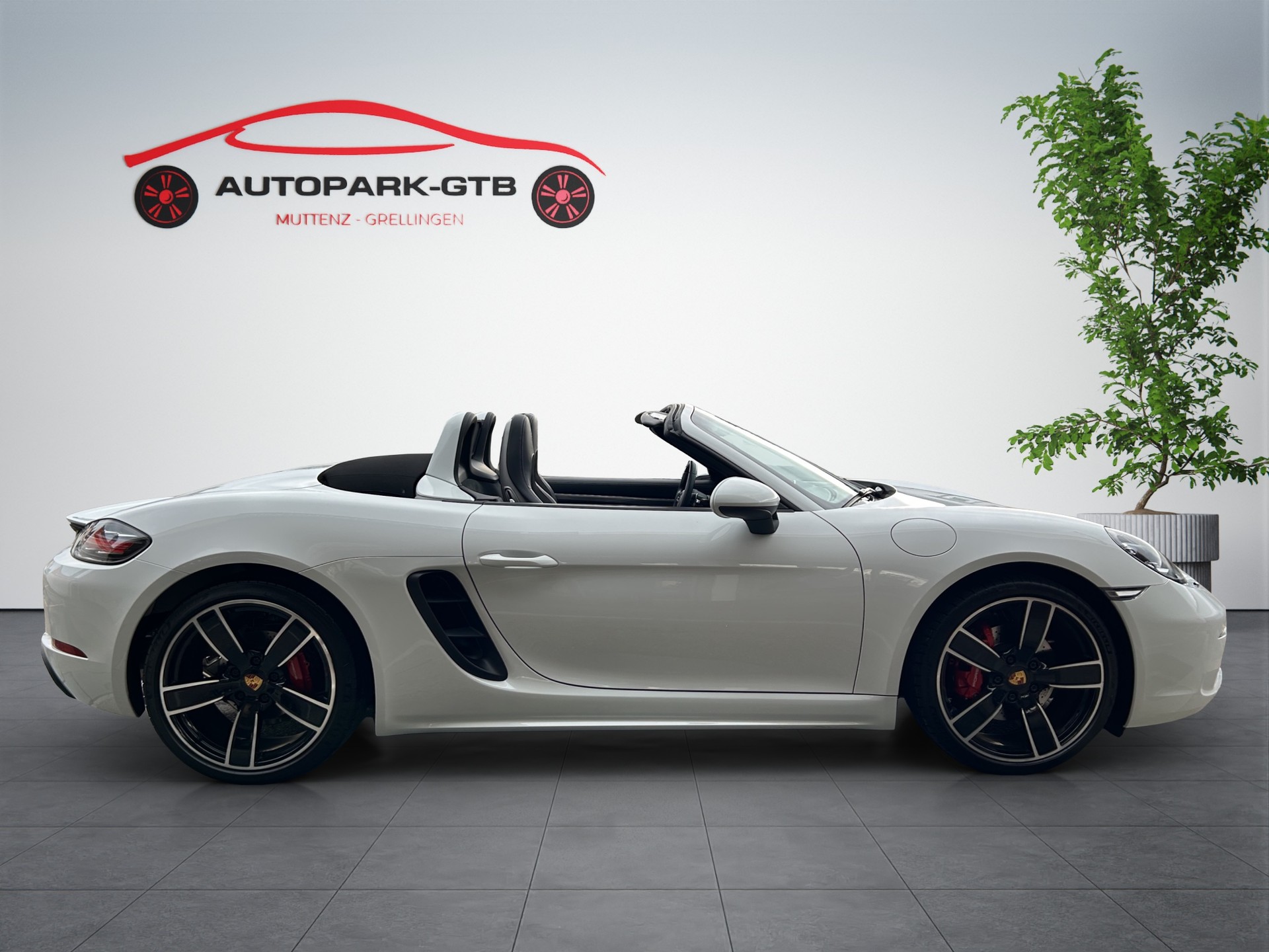 PORSCHE 718 Boxster S 2.5 PDK-showroom-element-3