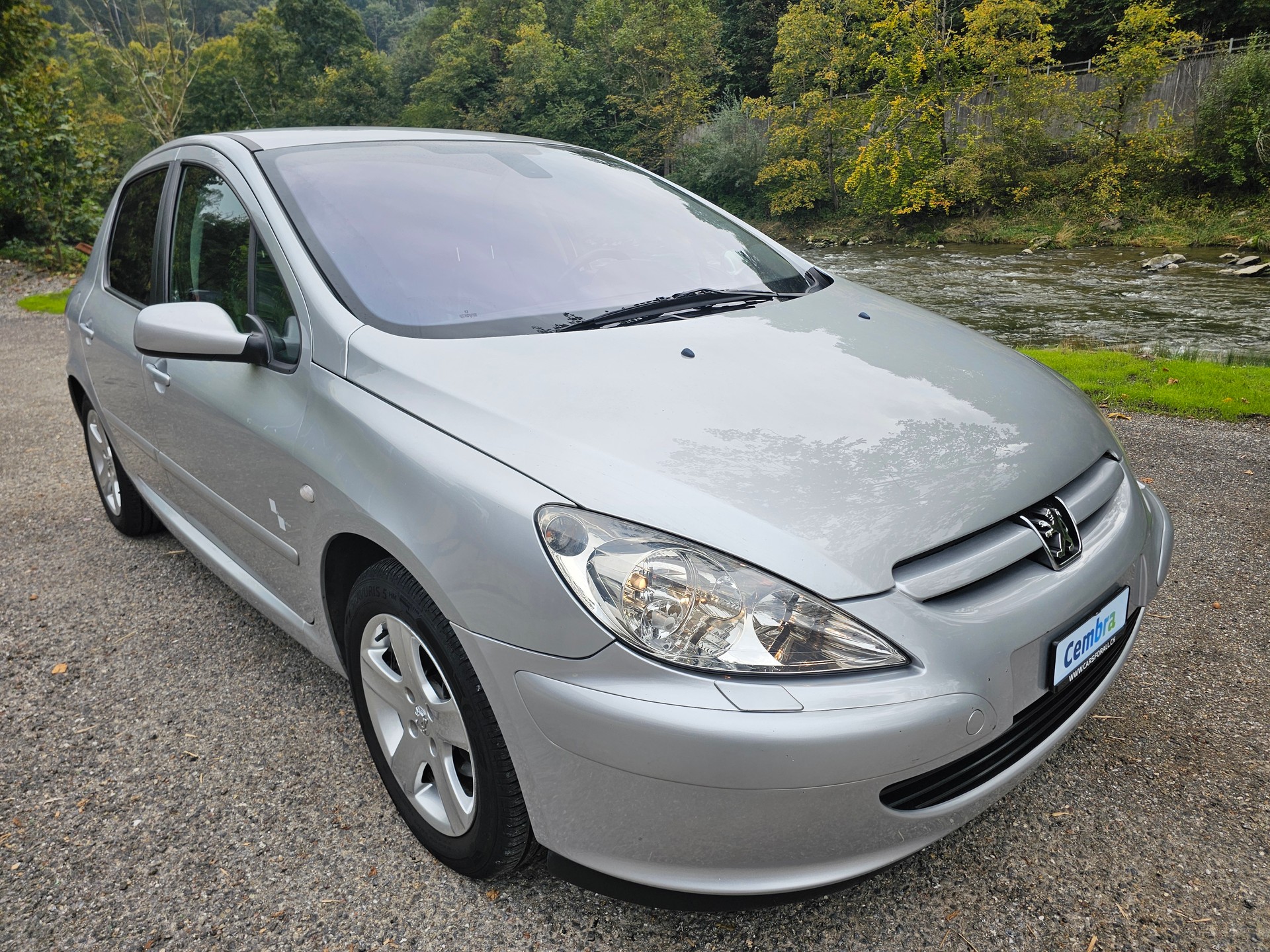 PEUGEOT 307 2.0 16V Black&Silver Edition aus 2ter Hand *** Inkl. frischer MFK *** Kupplung neu ersetzt ***-showroom-element-1