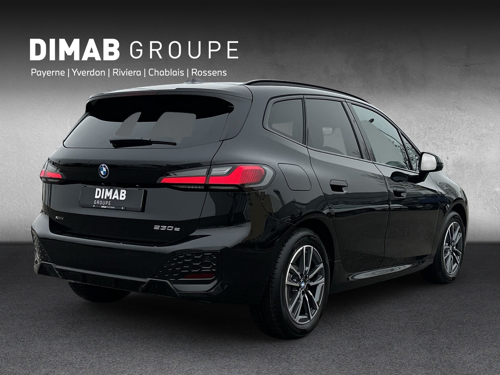 BMW 230e xDrive Active Tourer M Sport**Action de leasing à 0.9%**-image-4
