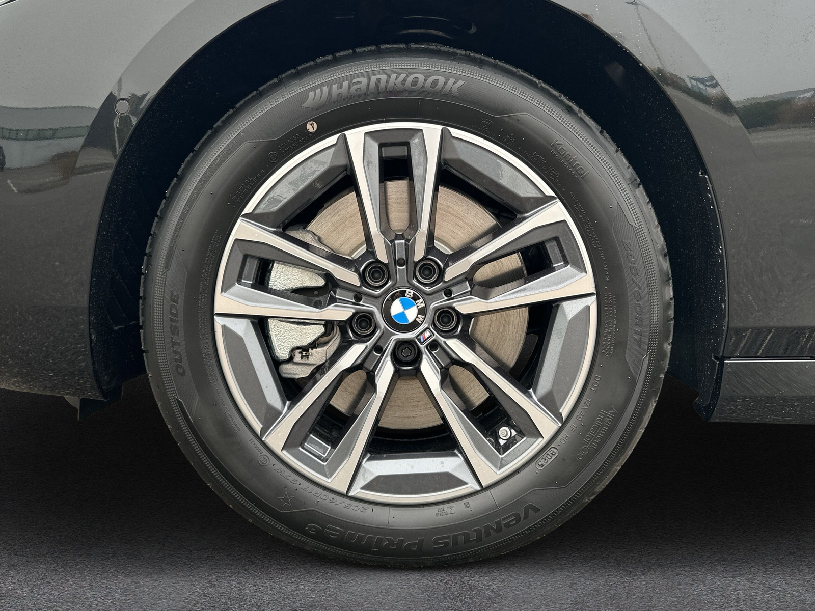 BMW 230e xDrive Active Tourer M Sport**Action de leasing à 0.9%**-image-8