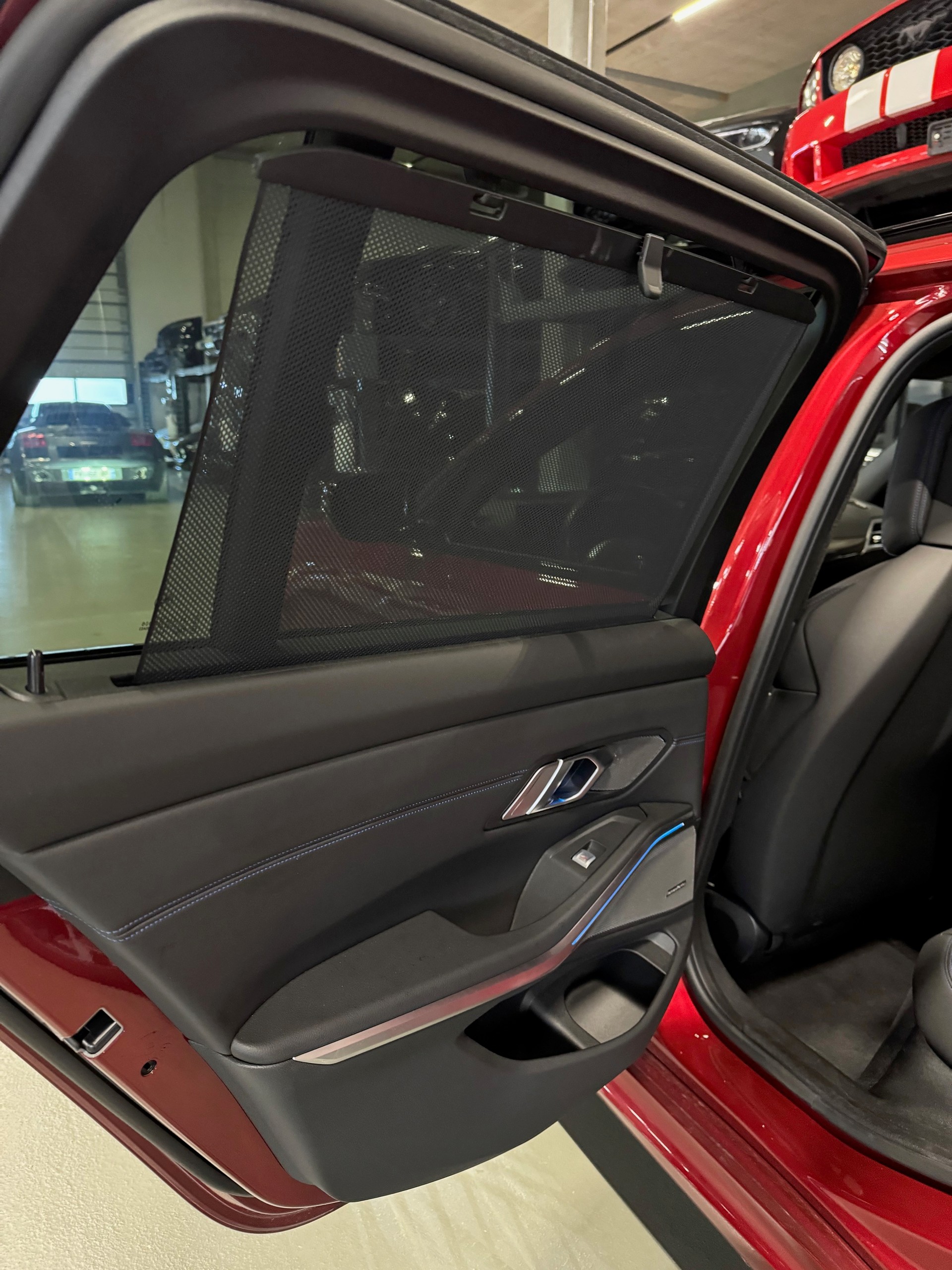 BMW 330e xDriveTouring Steptro*FaceLift2025*-image-13