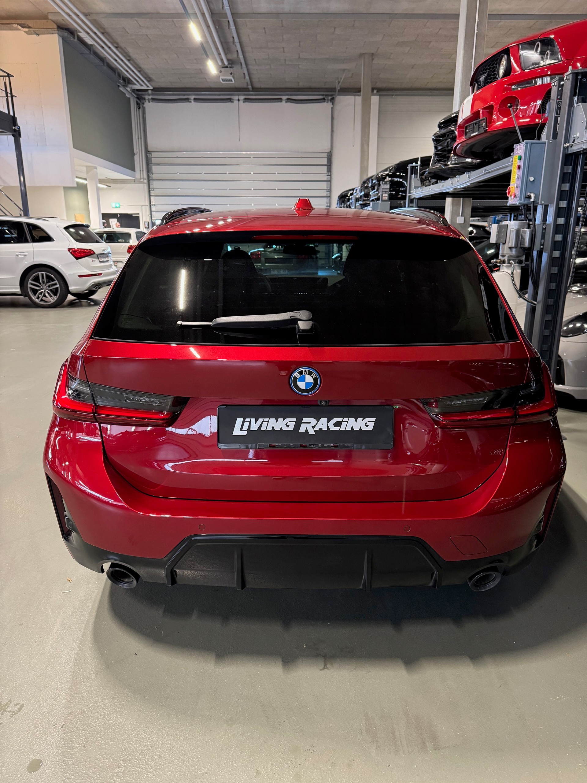 BMW 330e xDriveTouring Steptro*FaceLift2025*-image-3
