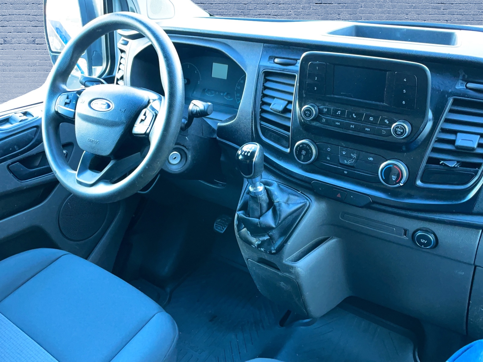 FORD Transit C Van 260 L1 2.0 TDCi 105 StartUp-image-4