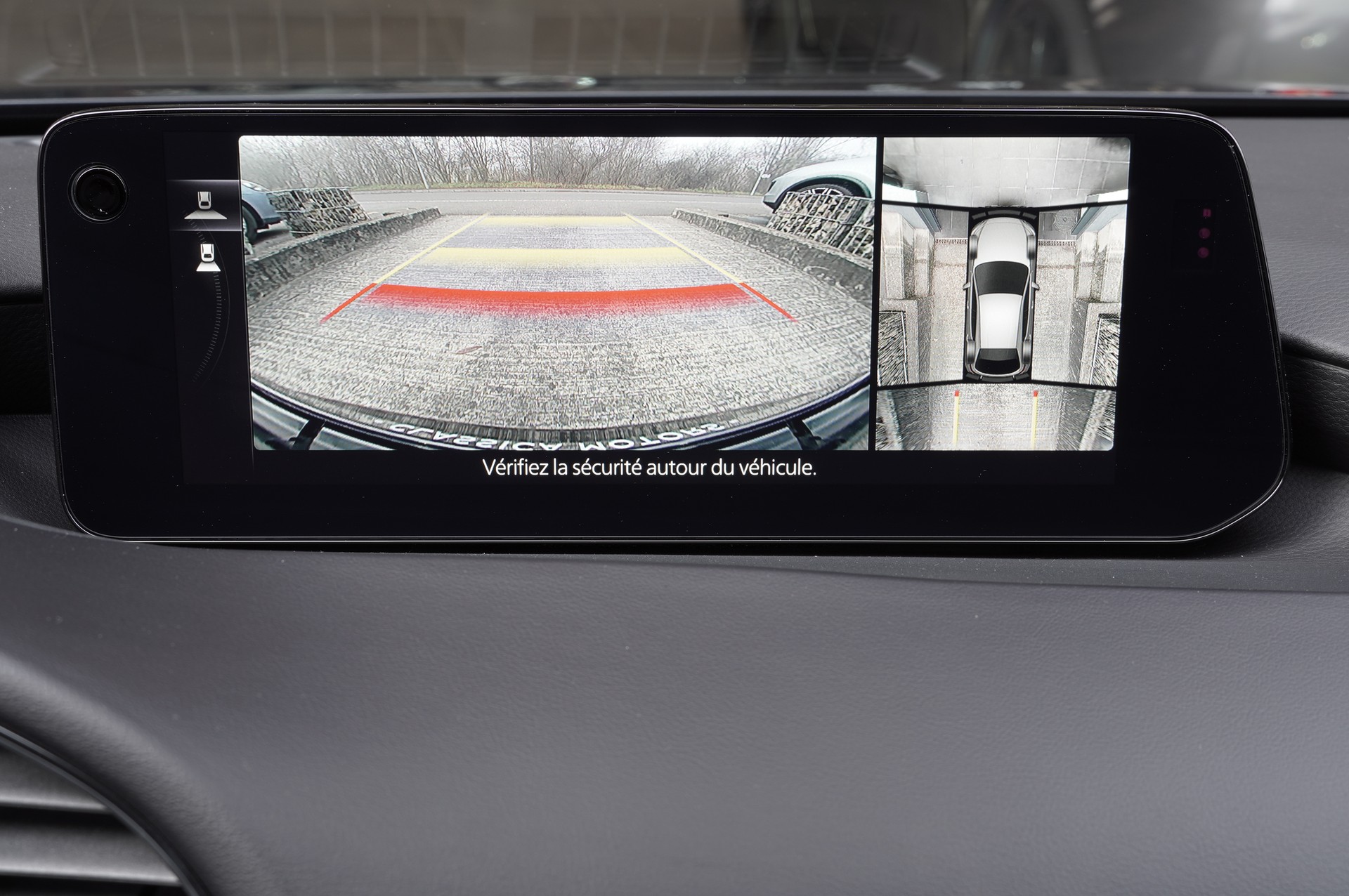 MAZDA 3 Hatchback SKYACTIV-X M Hybrid 186 Takumi Automat-image-12