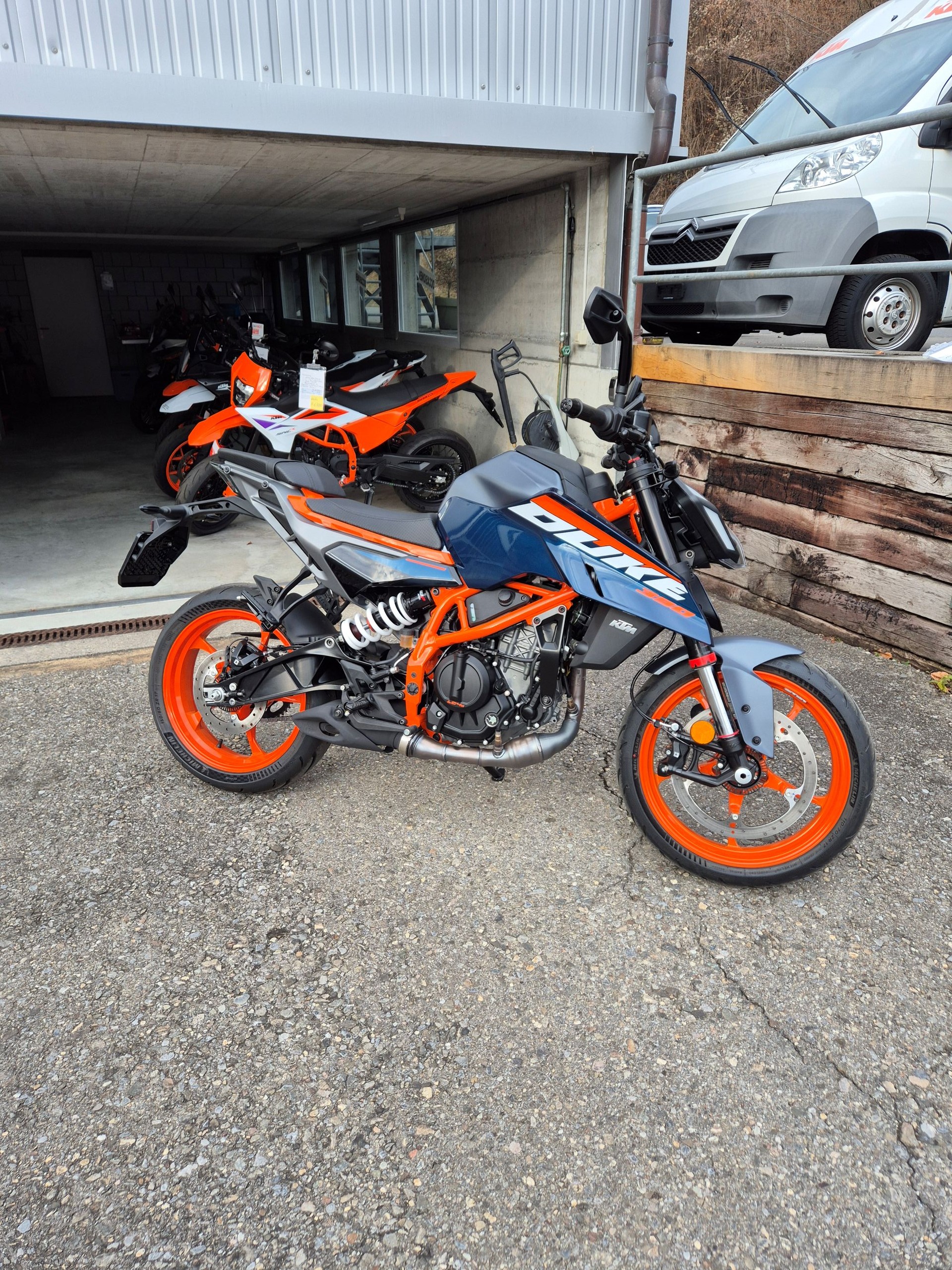 KTM 390 Duke