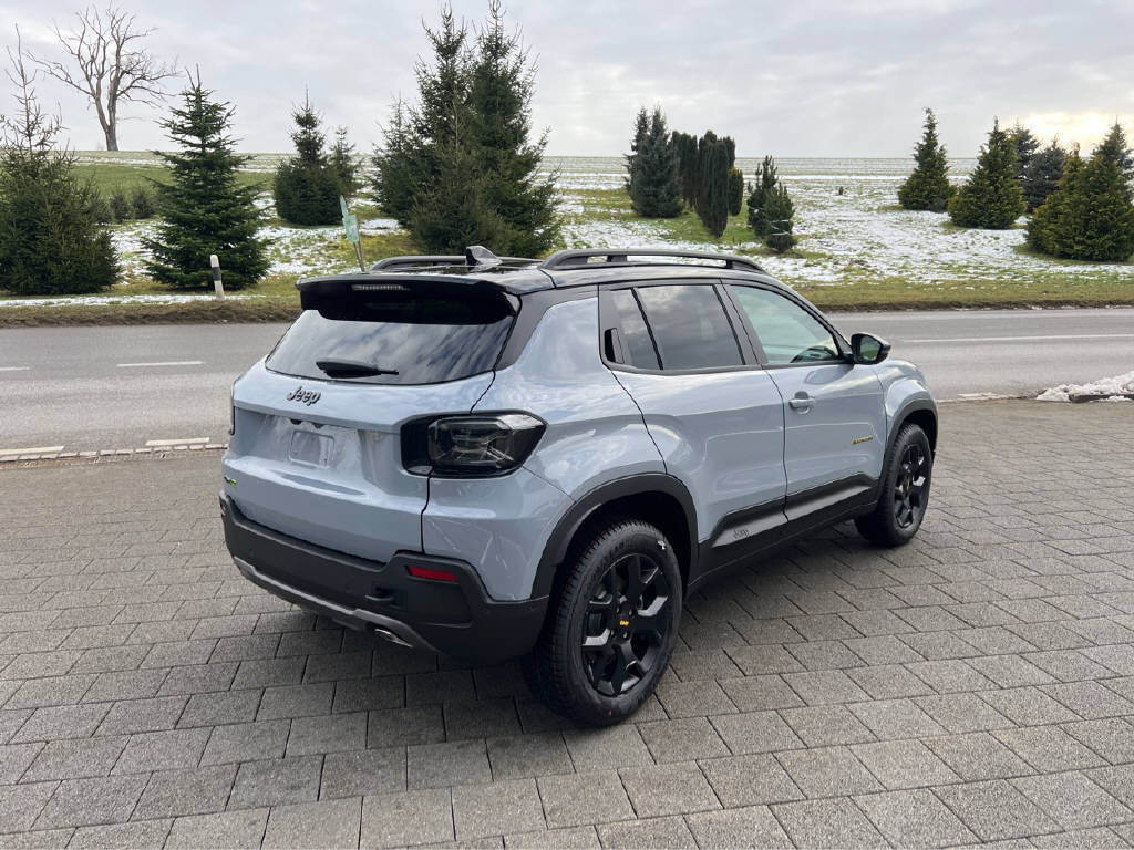 JEEP Avenger 1.2 MHEV The North Face 4xe-showroom-element-3