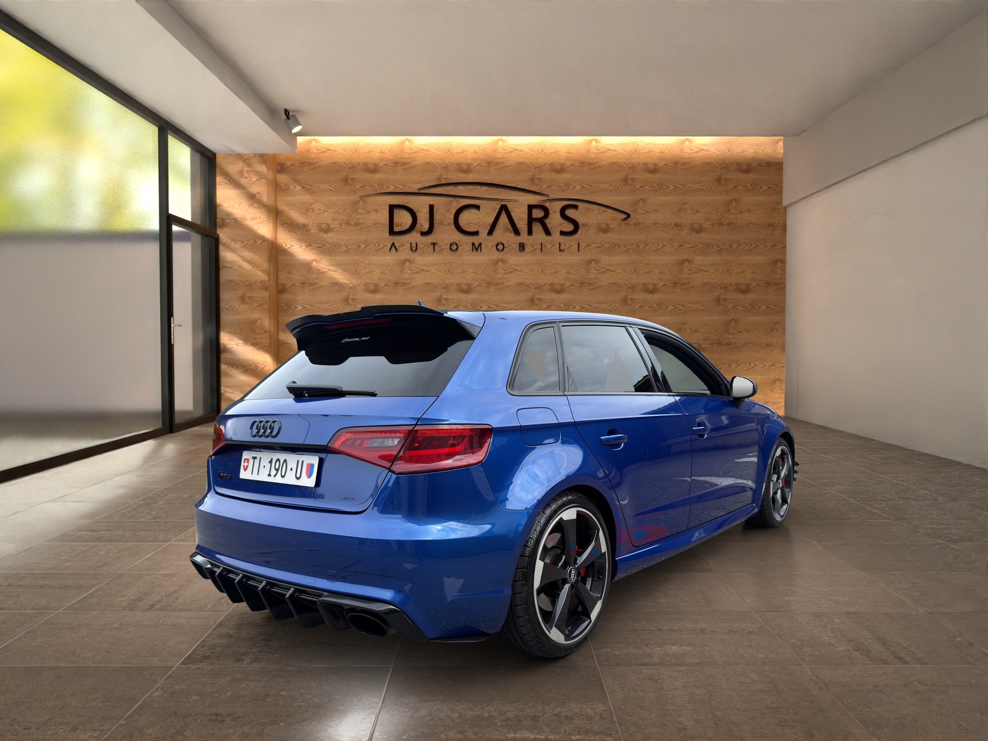 AUDI RS3 2.5 TSI quattro S-tronic-image-7