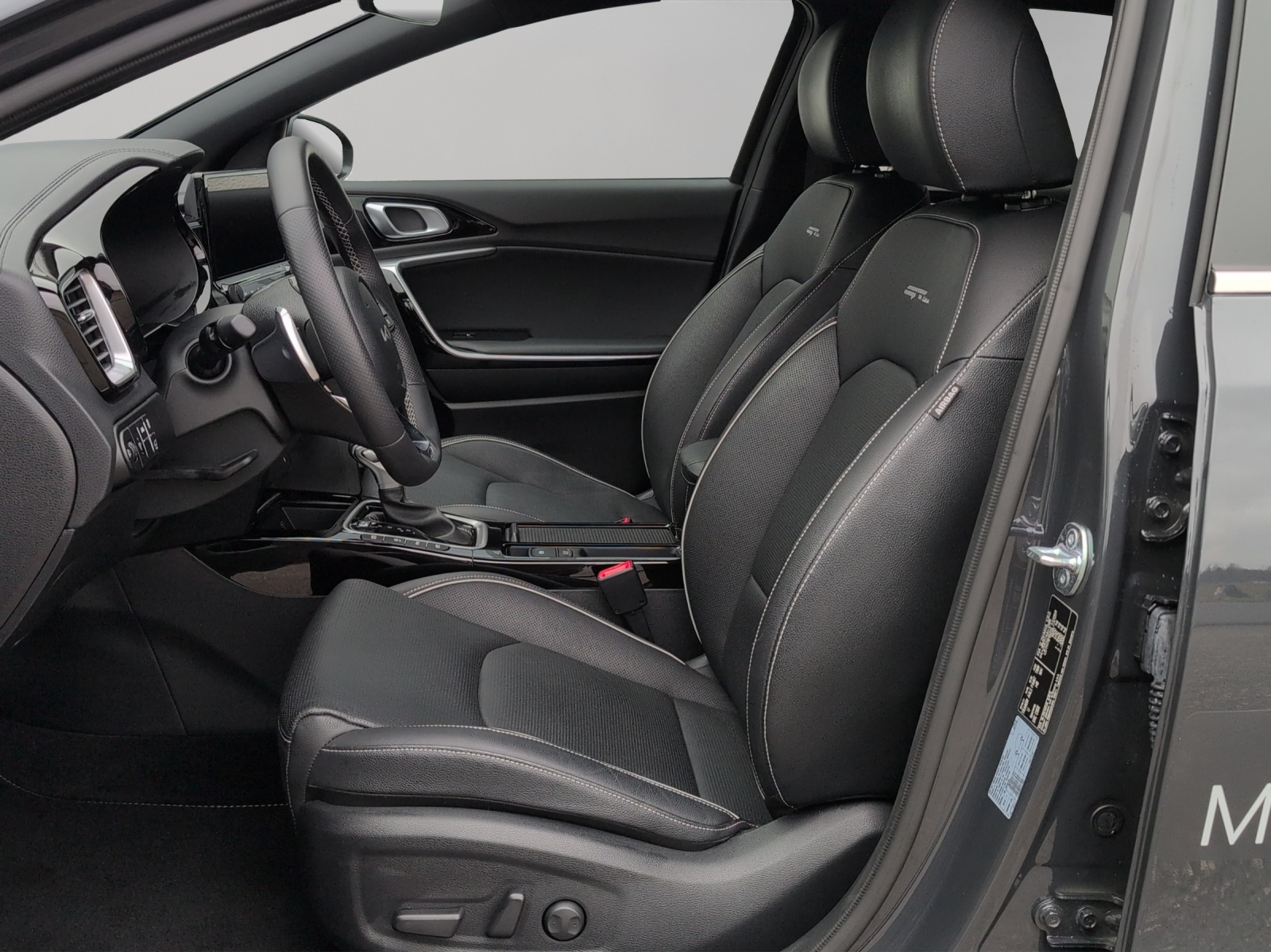 KIA Ceed Sportswagon 1.5 T-GDi MHEV GT-Line DCT / CH Herstellergarantie bis 6.2032 / Leasing Aktion 0.99% 36 Mte.-image-8