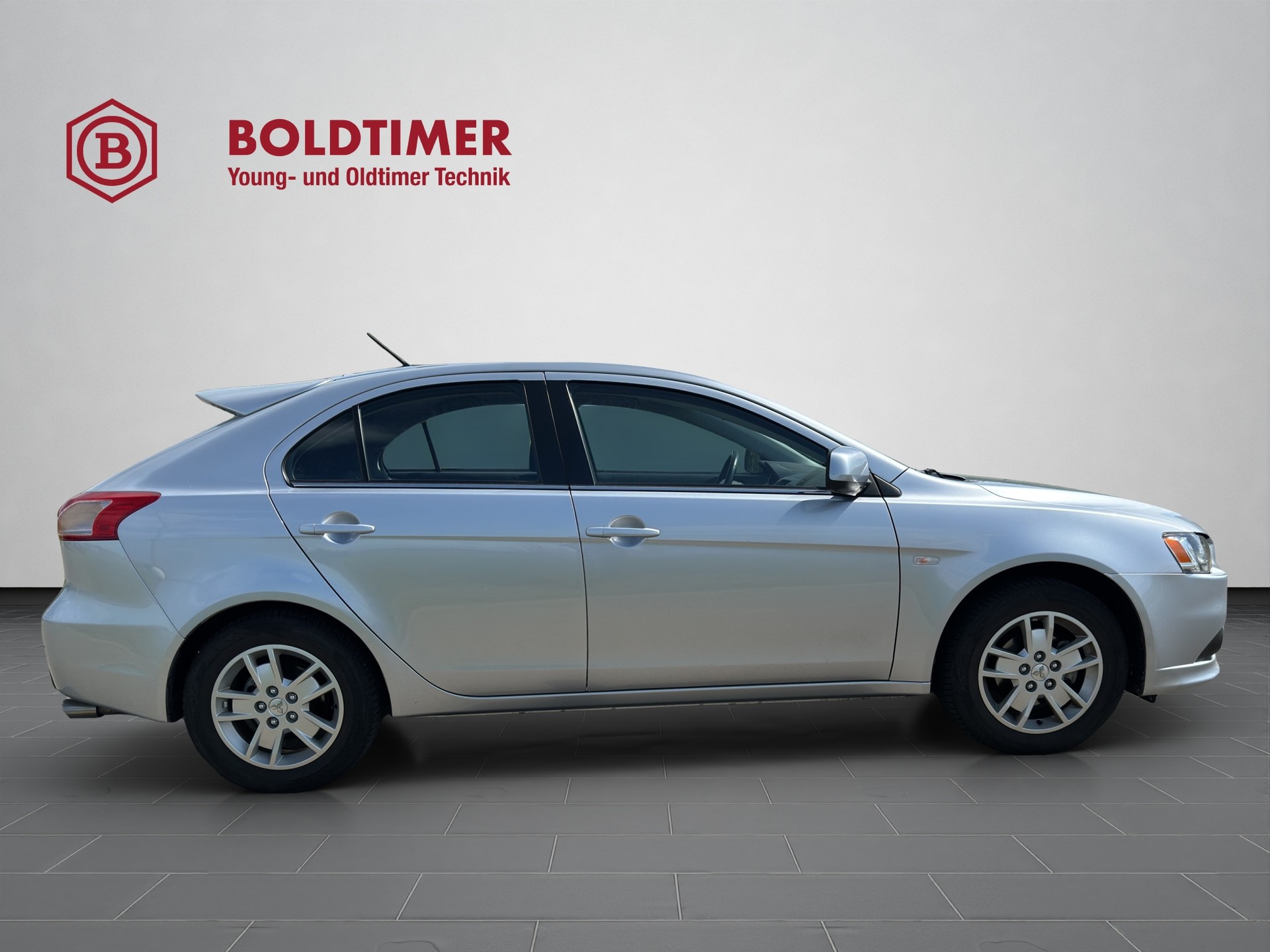 MITSUBISHI Lancer Sportback 1.8 Invite CVT-image-6