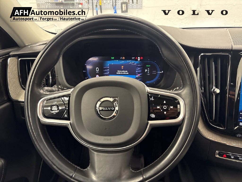 VOLVO XC60 T6 eAWD Inscription-image-10