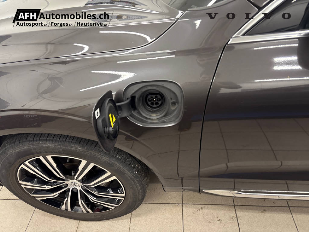 VOLVO XC60 T6 eAWD Inscription-image-18