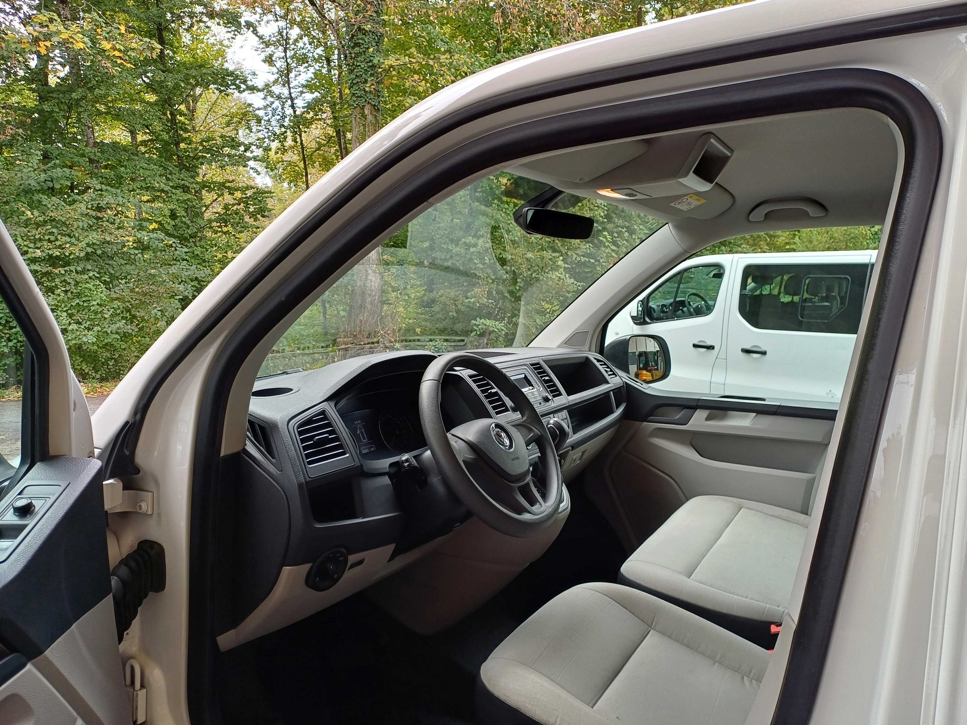 VW T6 Caravelle 2.0 TDI Trendline DSG-image-4