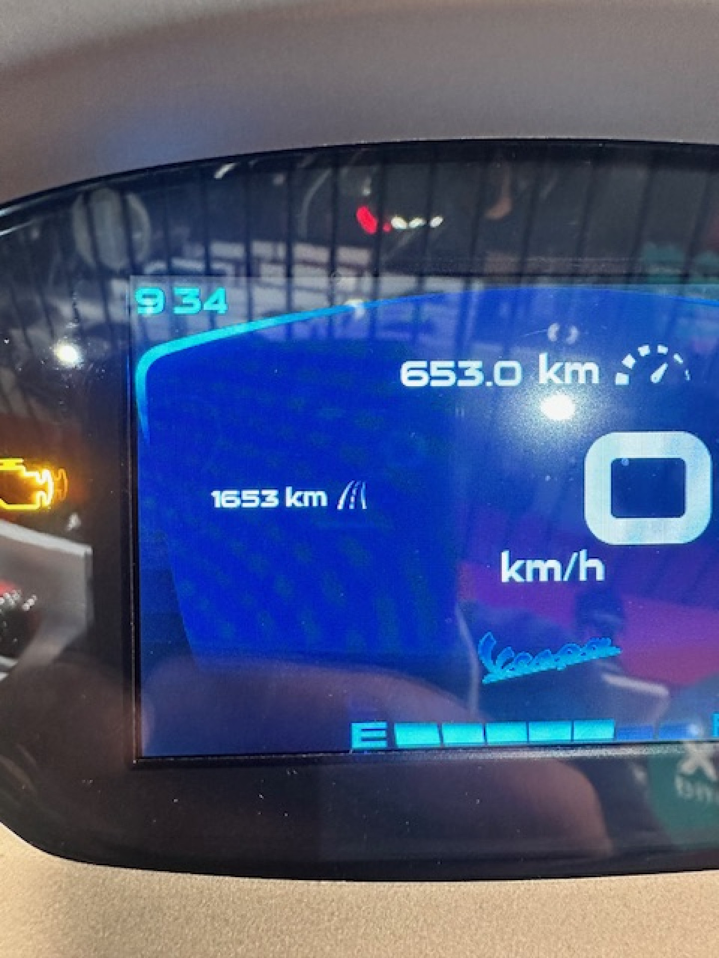 PIAGGIO Vespa GTS 300 HPE TOP Occasion mit wenig Kilometer-image-3