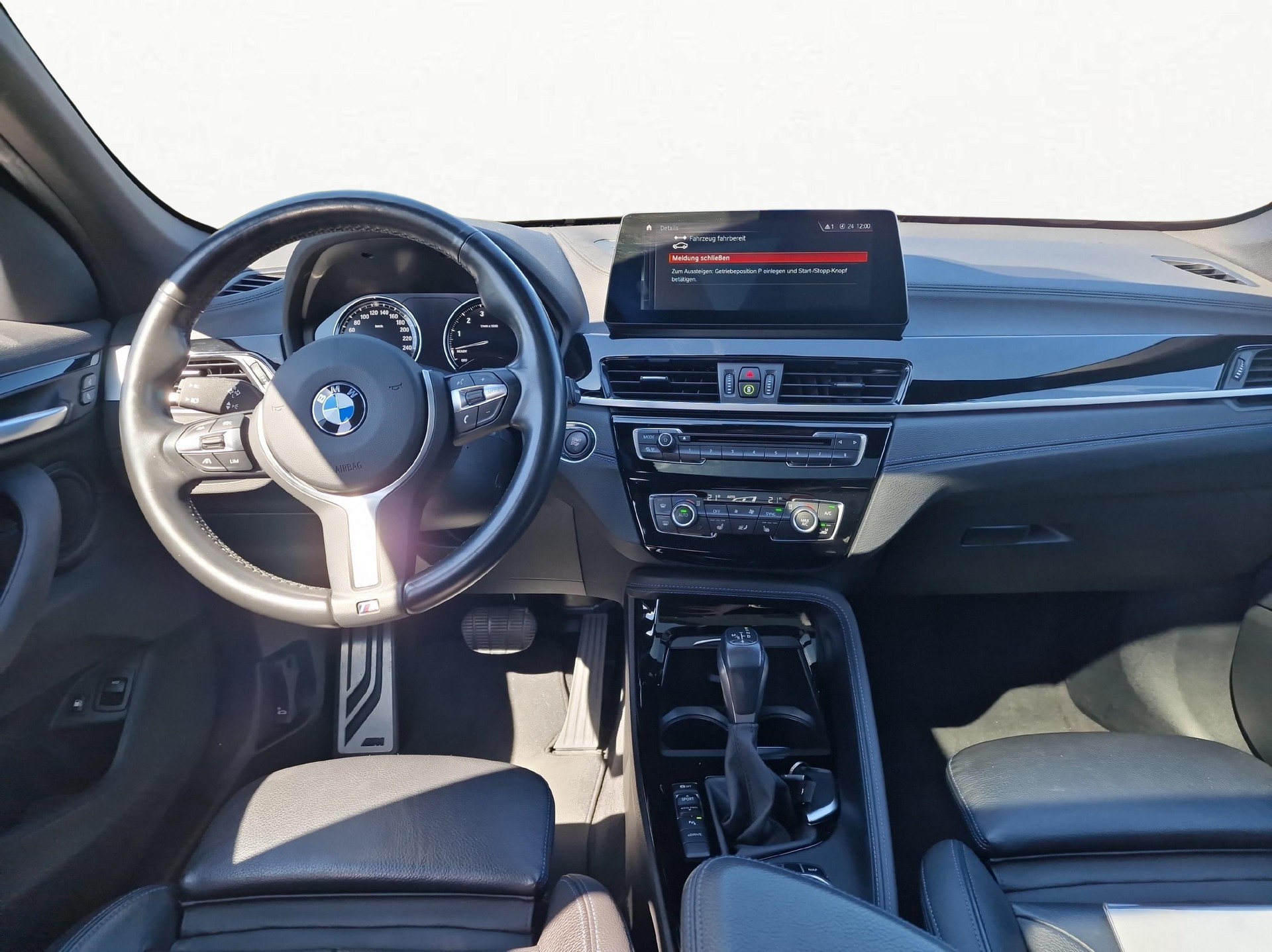 BMW X1 25e xDrive-image-10