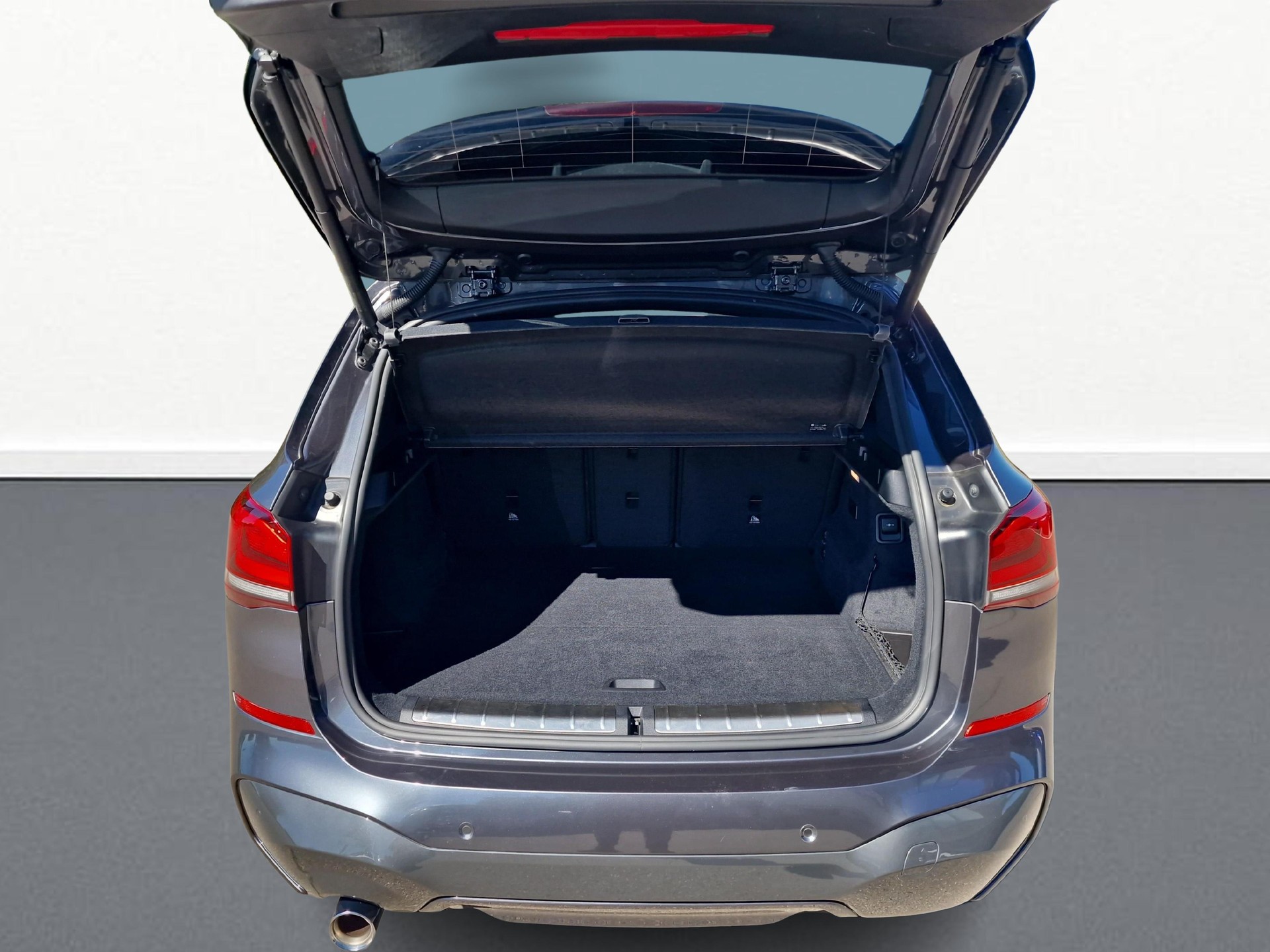 BMW X1 25e xDrive-image-14