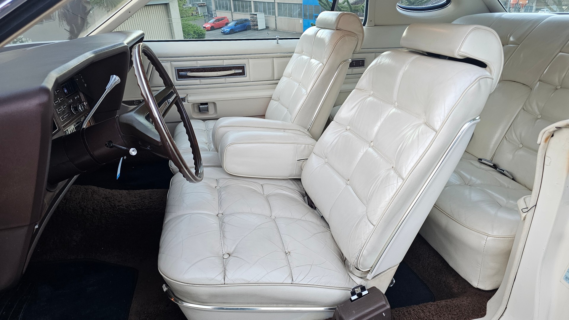 LINCOLN Continental Mark IV-image-8