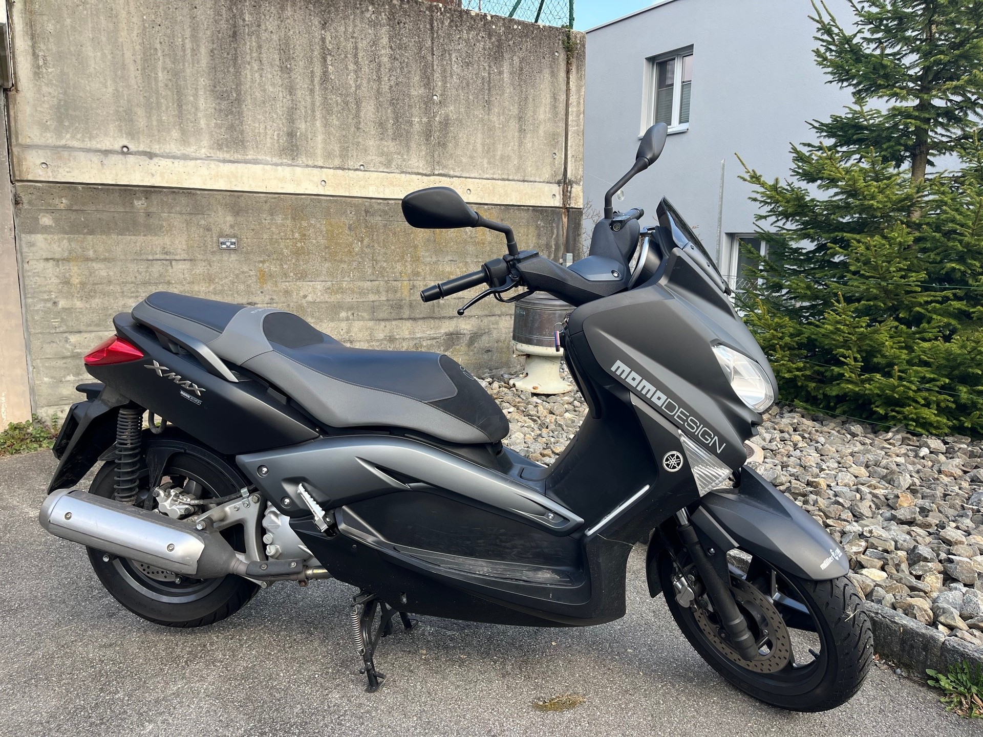 YAMAHA X-MaxYP 250 R Momodesign-image-2