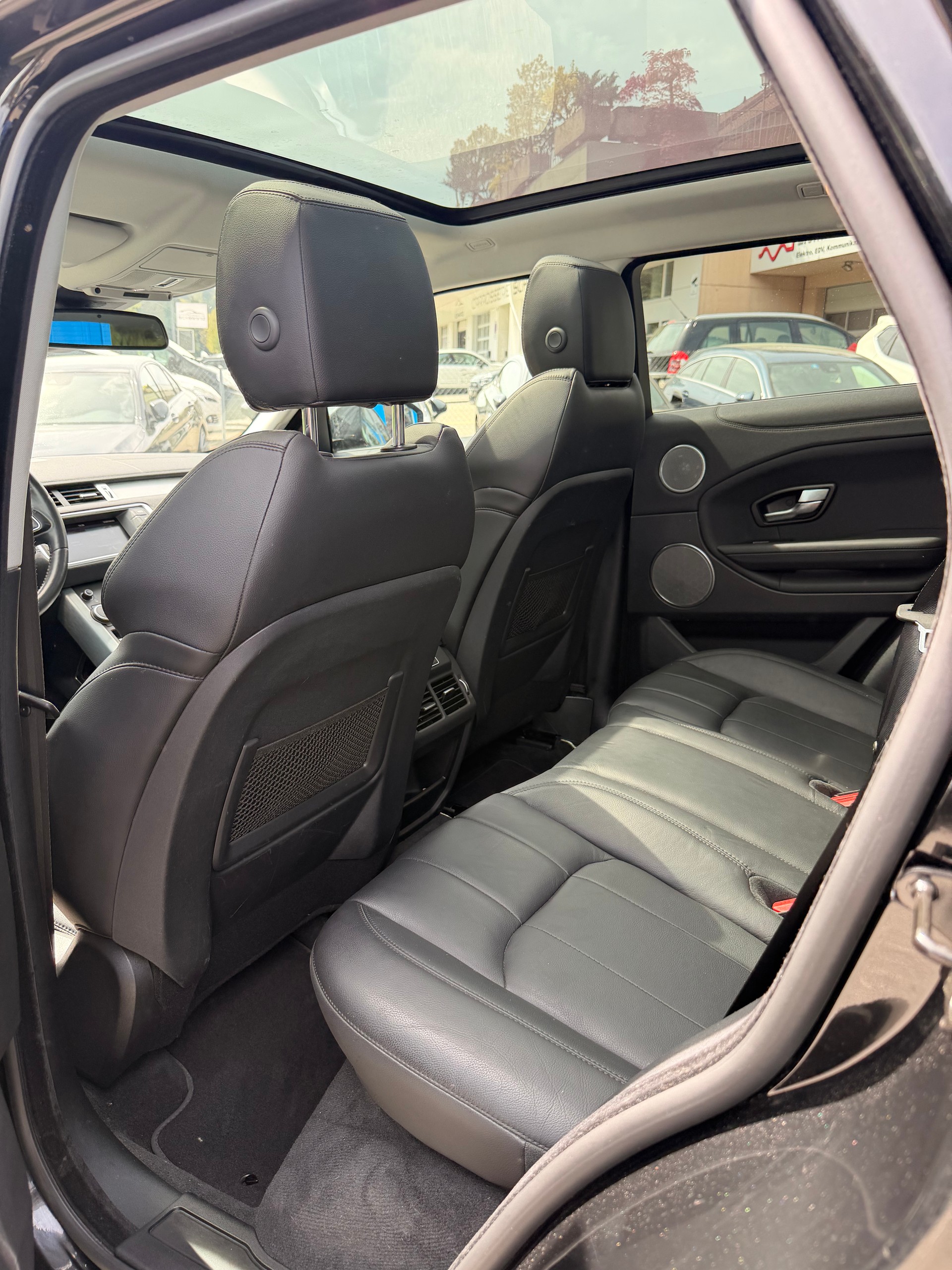 LAND ROVER Range Rover Evoque 2.0 Si4 SE AT9-image-8