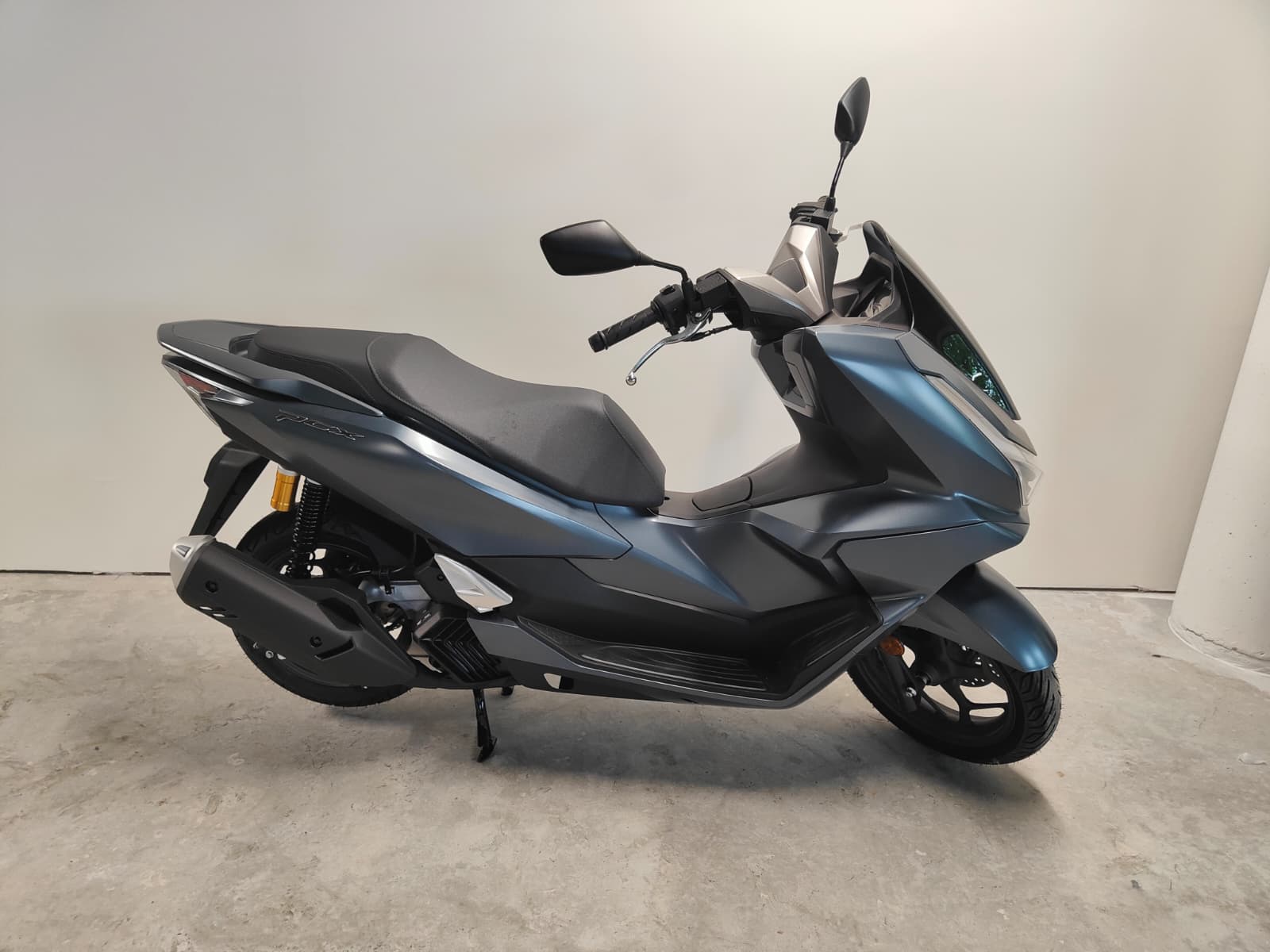 HONDA PCX 125 DX TFT. connectivity-image-1
